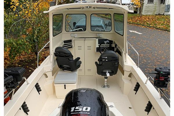 Manufacturer Provided Image: Interior view of Arima Sea Chaser 19 Yellowtail Edition 2026.