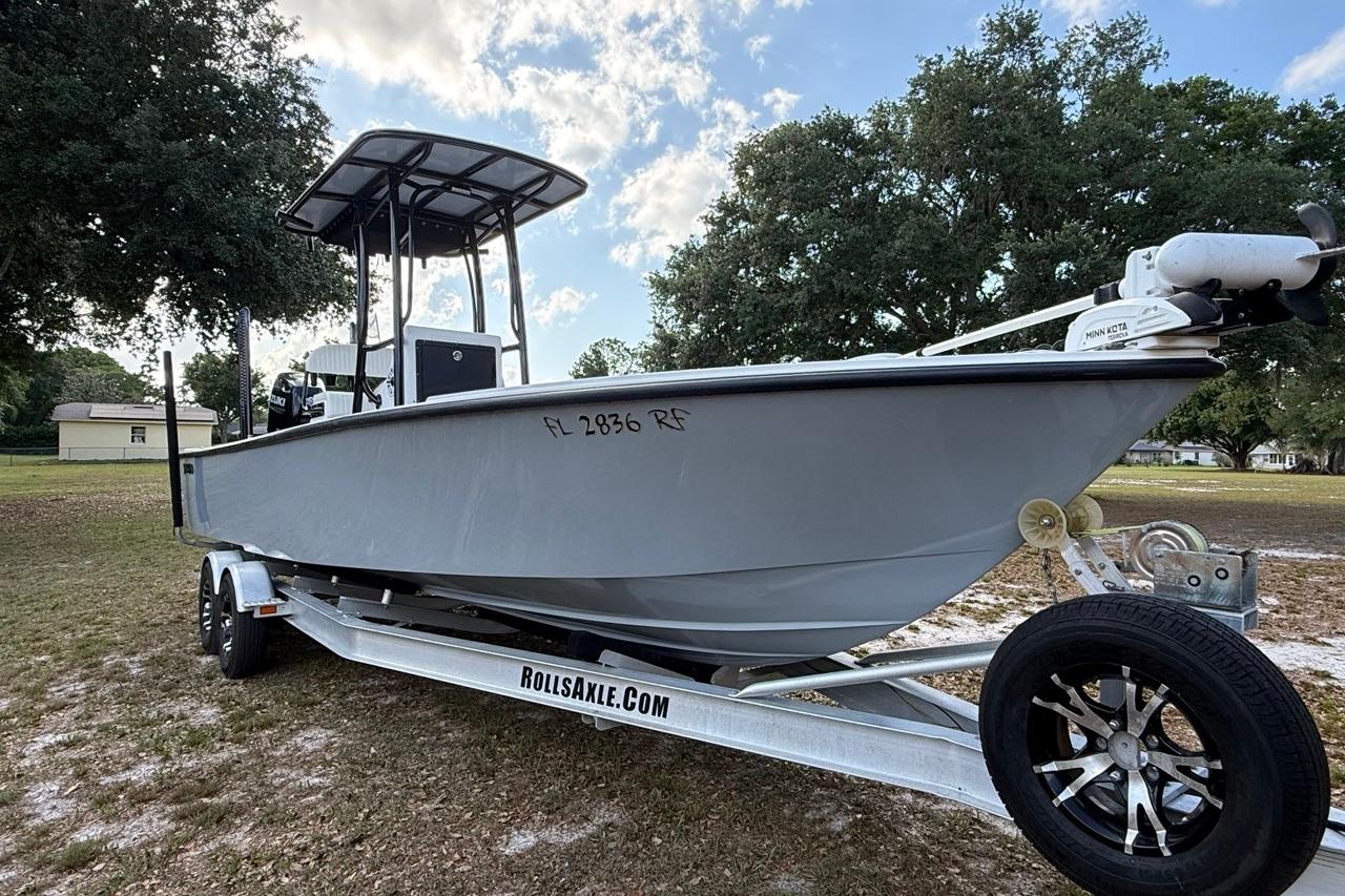 2017 Dorado 25 SE