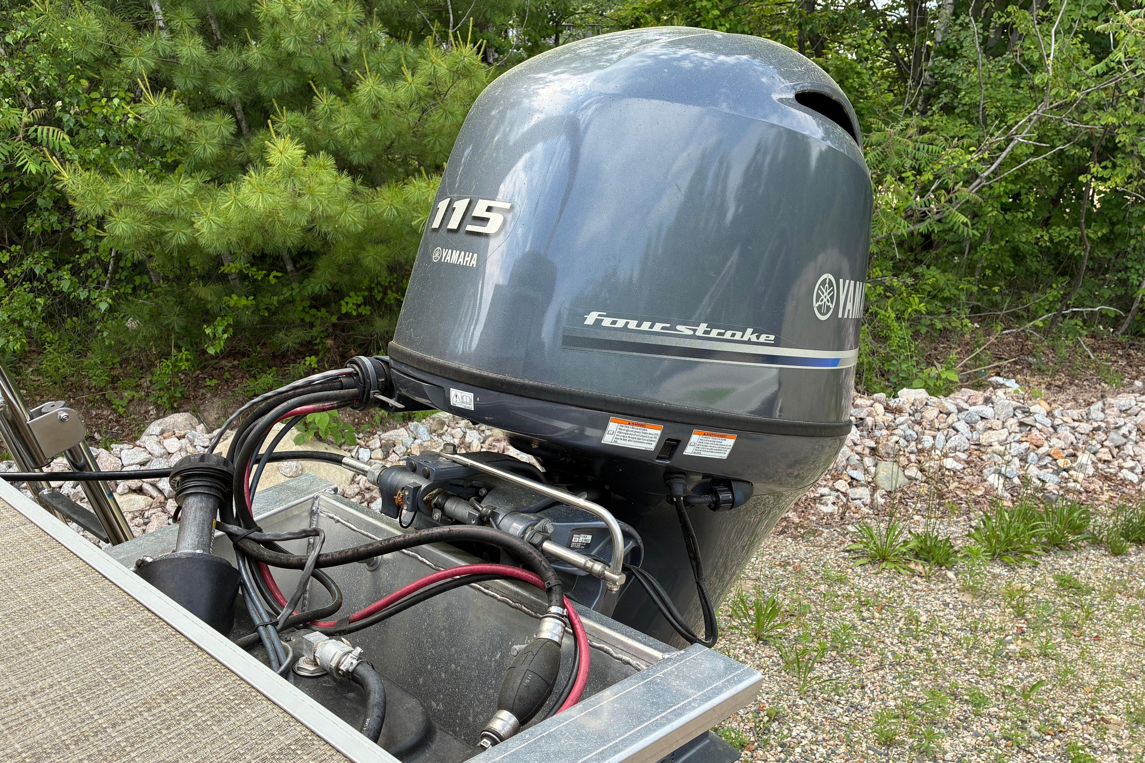 Yamaha 115 four-stroke outboard motor on a 2020 Starcraft EX 20 C boat.
