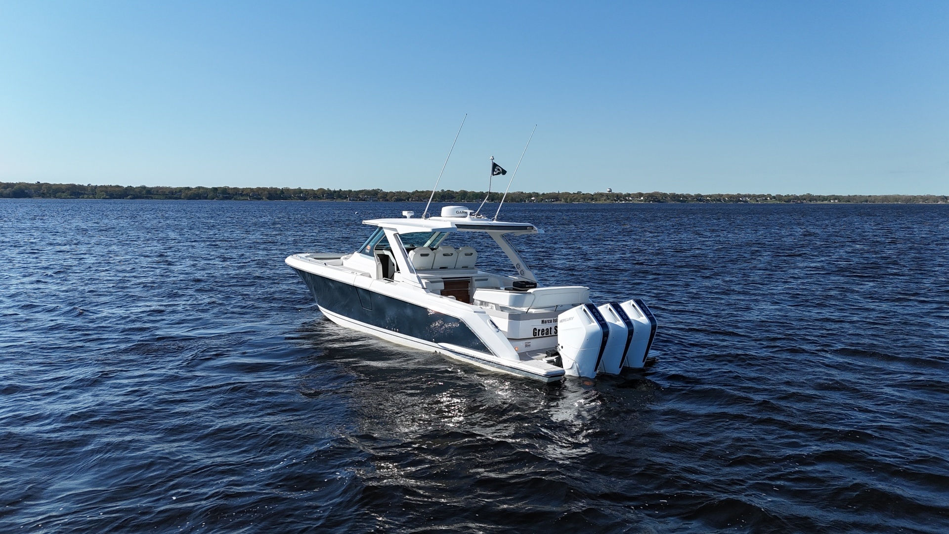 2024 Tiara Yachts 38 LS - Image 34