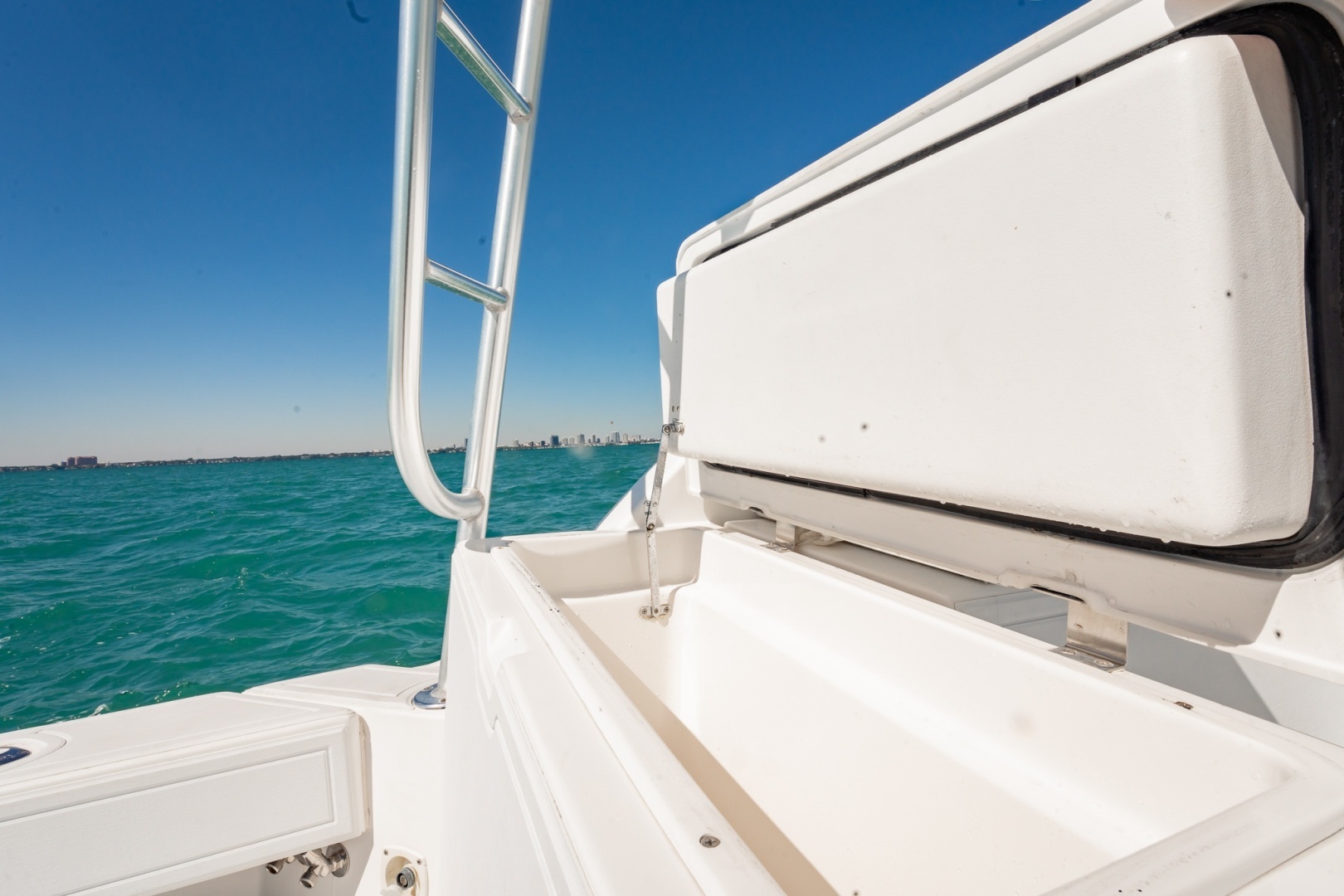 2004 Luhrs 320 Open - Image 20