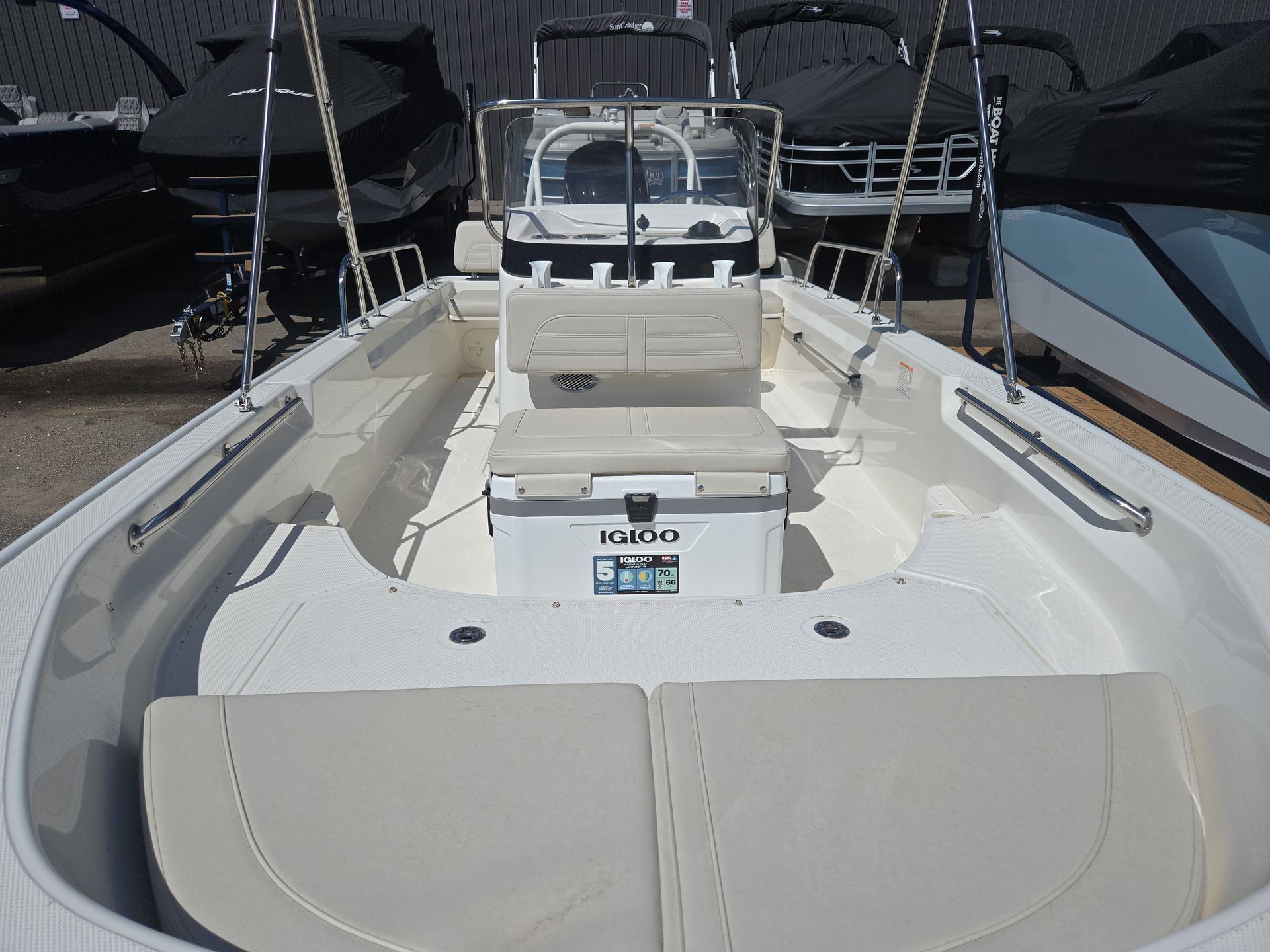 2026 Boston Whaler 170 Montauk - 10
