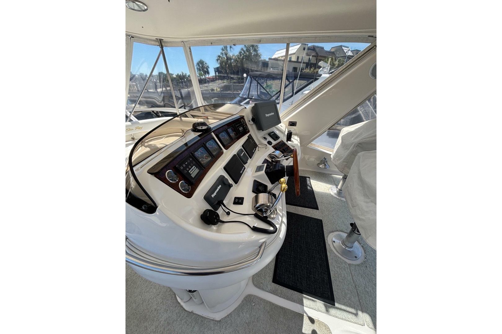 1999 Sea Ray 480 Sedan Bridge - Image 27