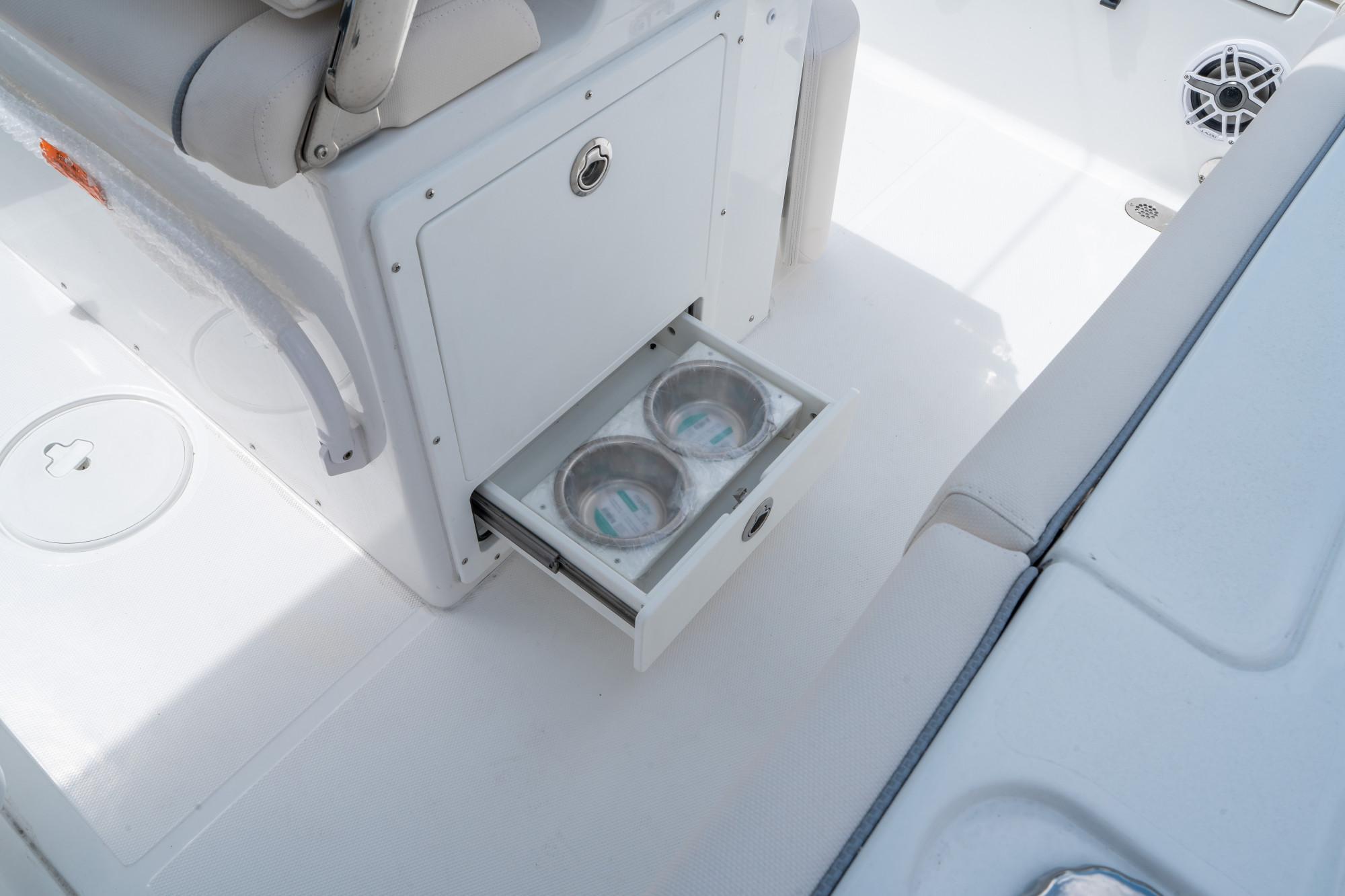 2026 Sea Hunt Ultra 255 SE - 16