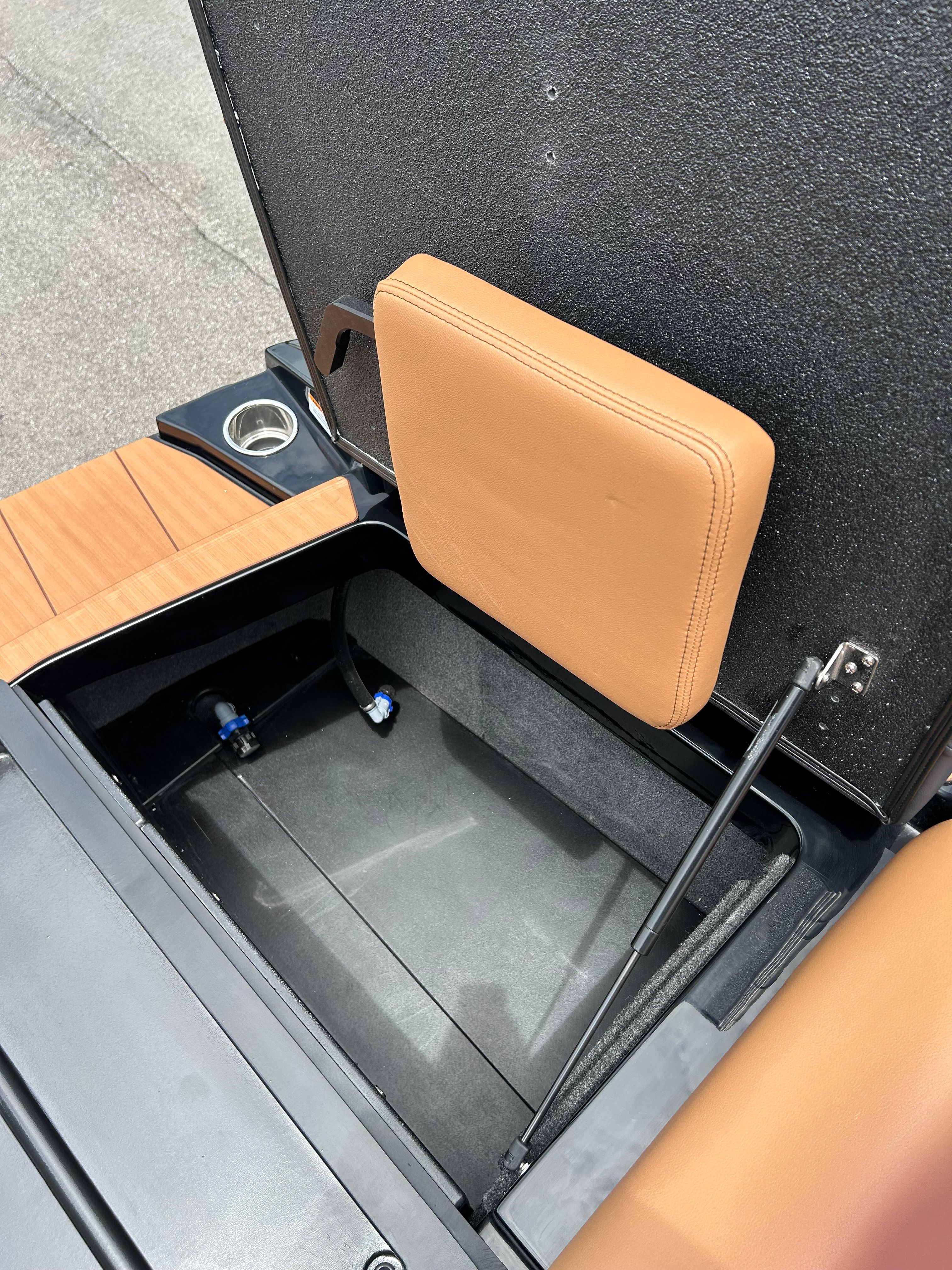 2026 Axis T235 - 18