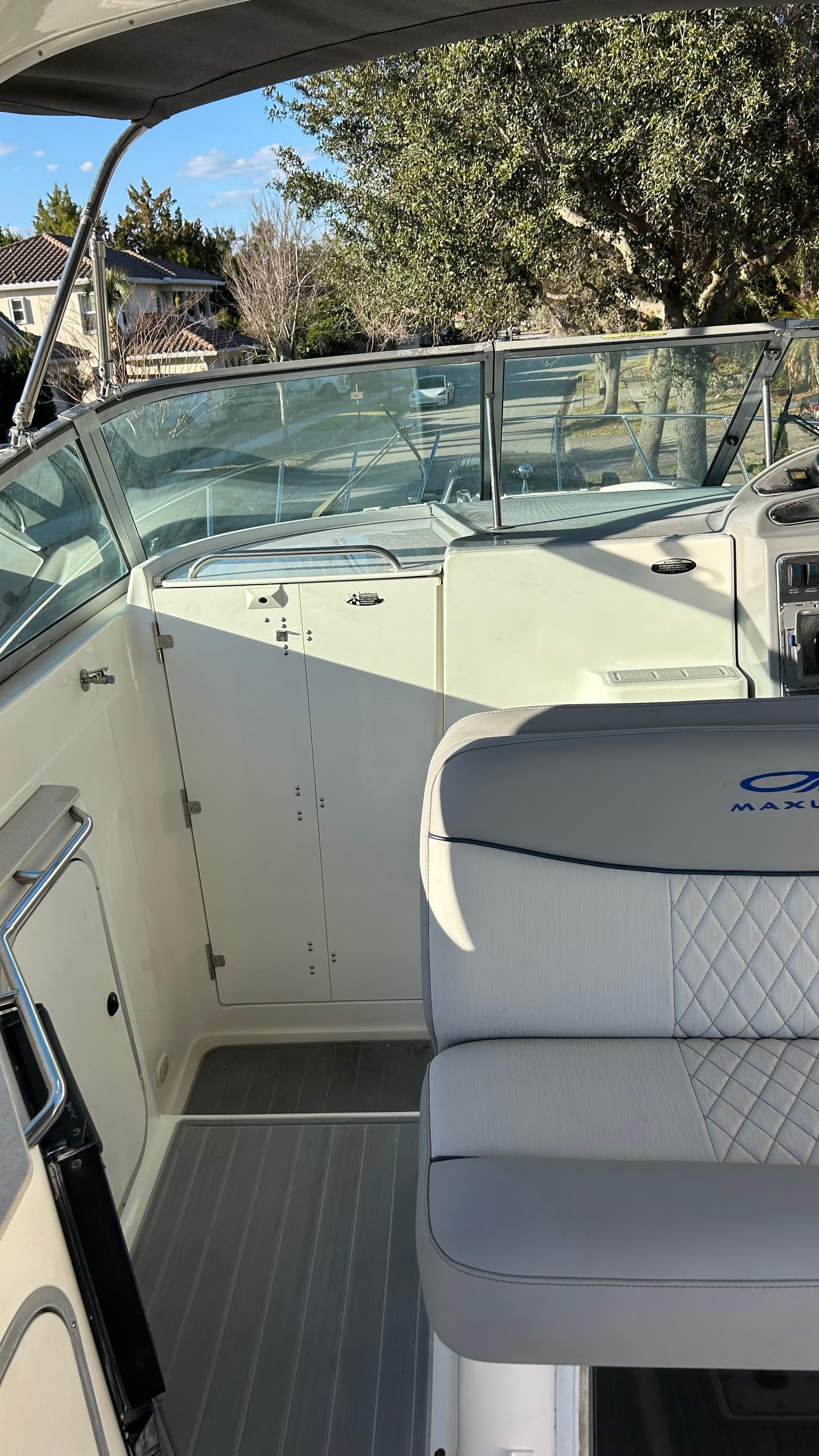 2006 Maxum 3300 SE - 39