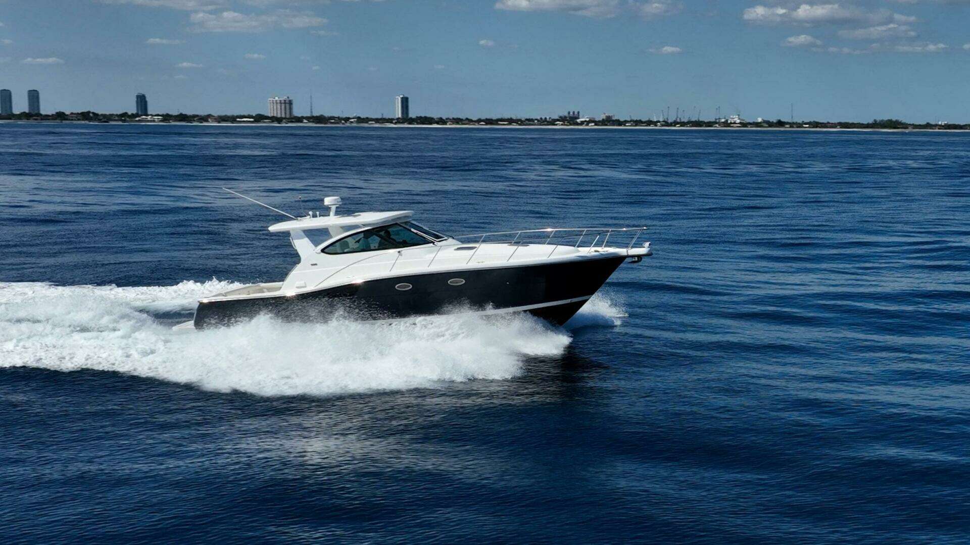 2004 Tiara Yachts 4200 Open - Image 71