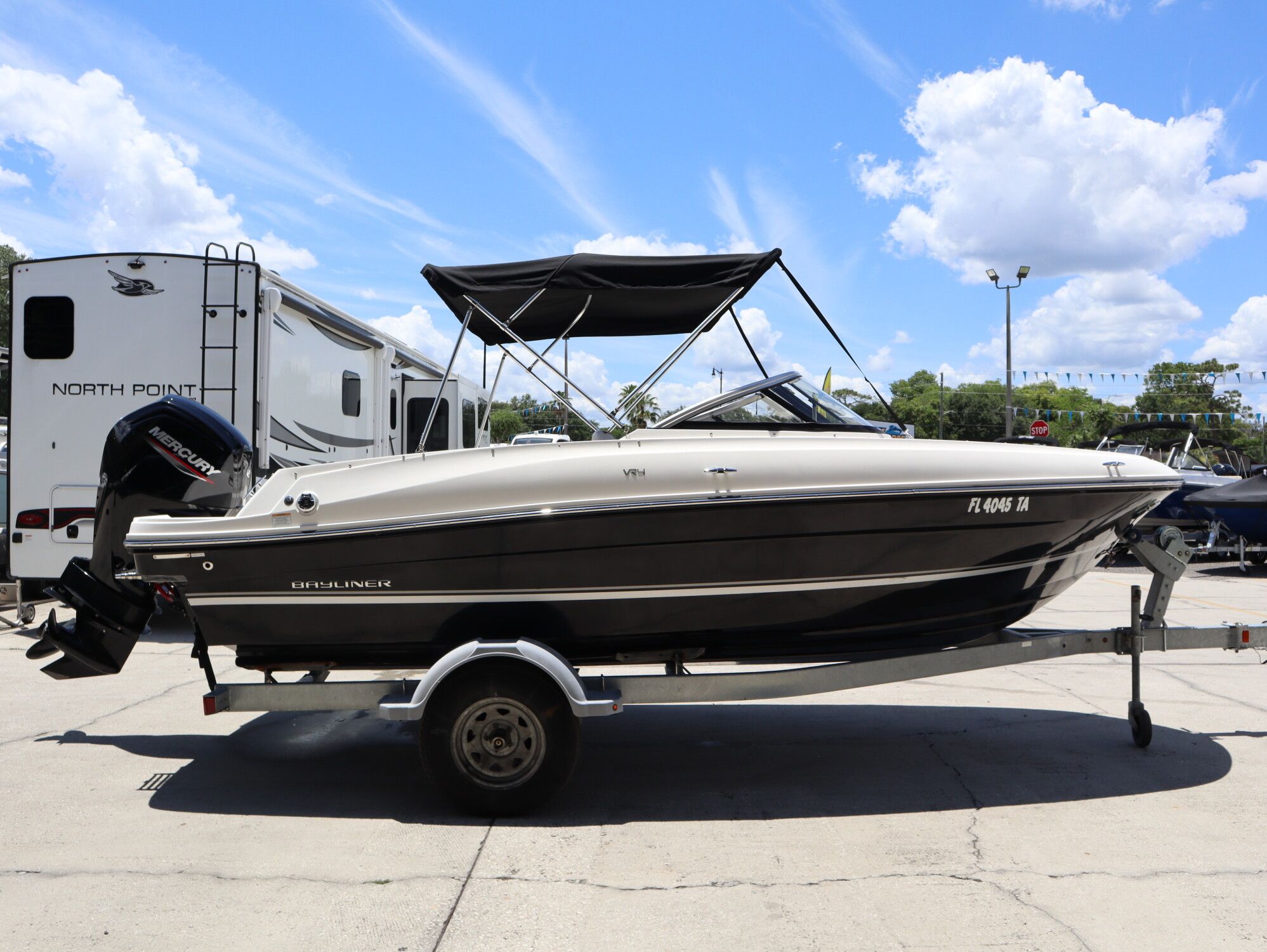 2021 Bayliner VR4 Bowrider Outboard - 5