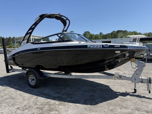 2024 Yamaha Boats 195S - 2