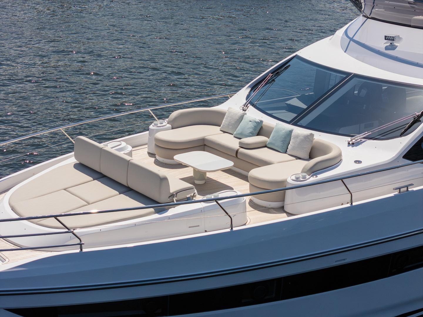2026 Azimut Fly 72 - Image 7