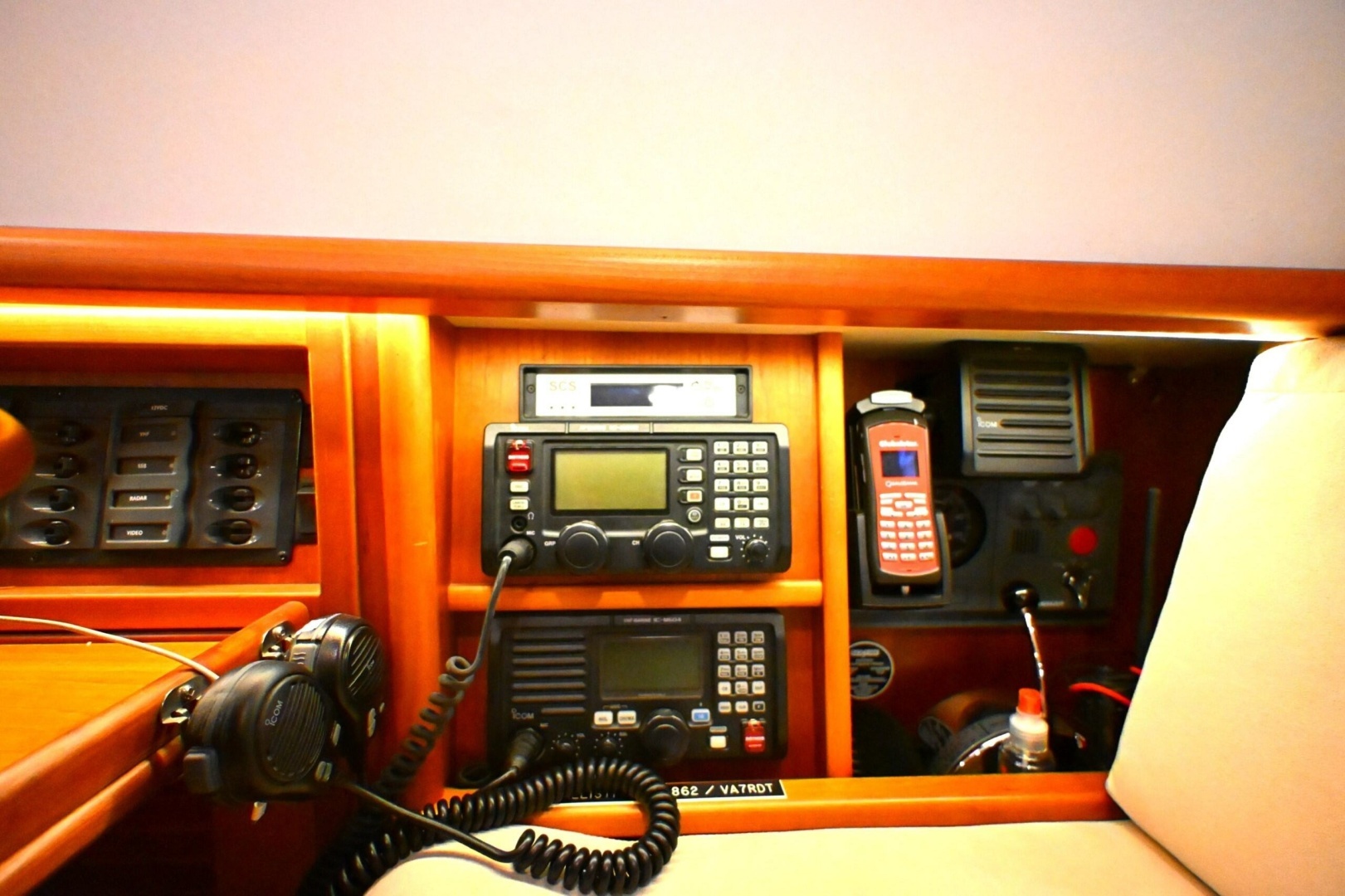 2006 Waterline 50 - Image 79