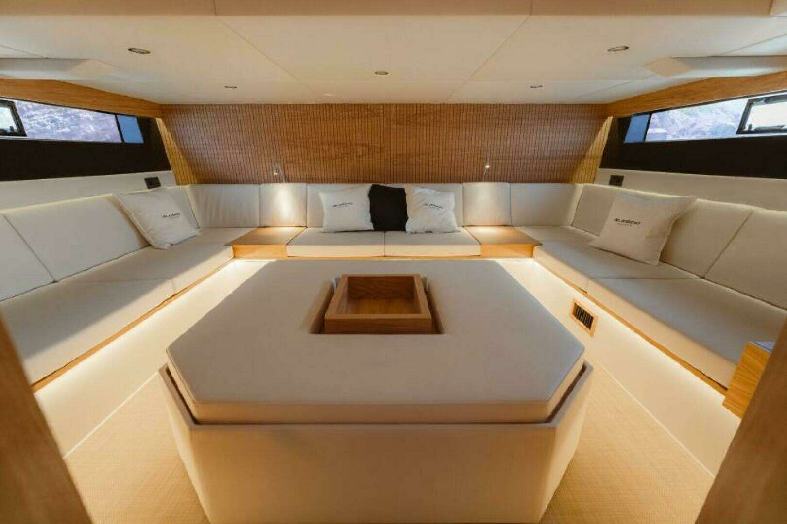 2026 De Antonio Yachts 50 Open - Image 19