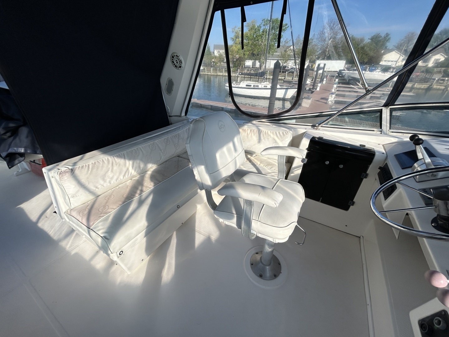 1999 Bayliner 4788 - Image 42