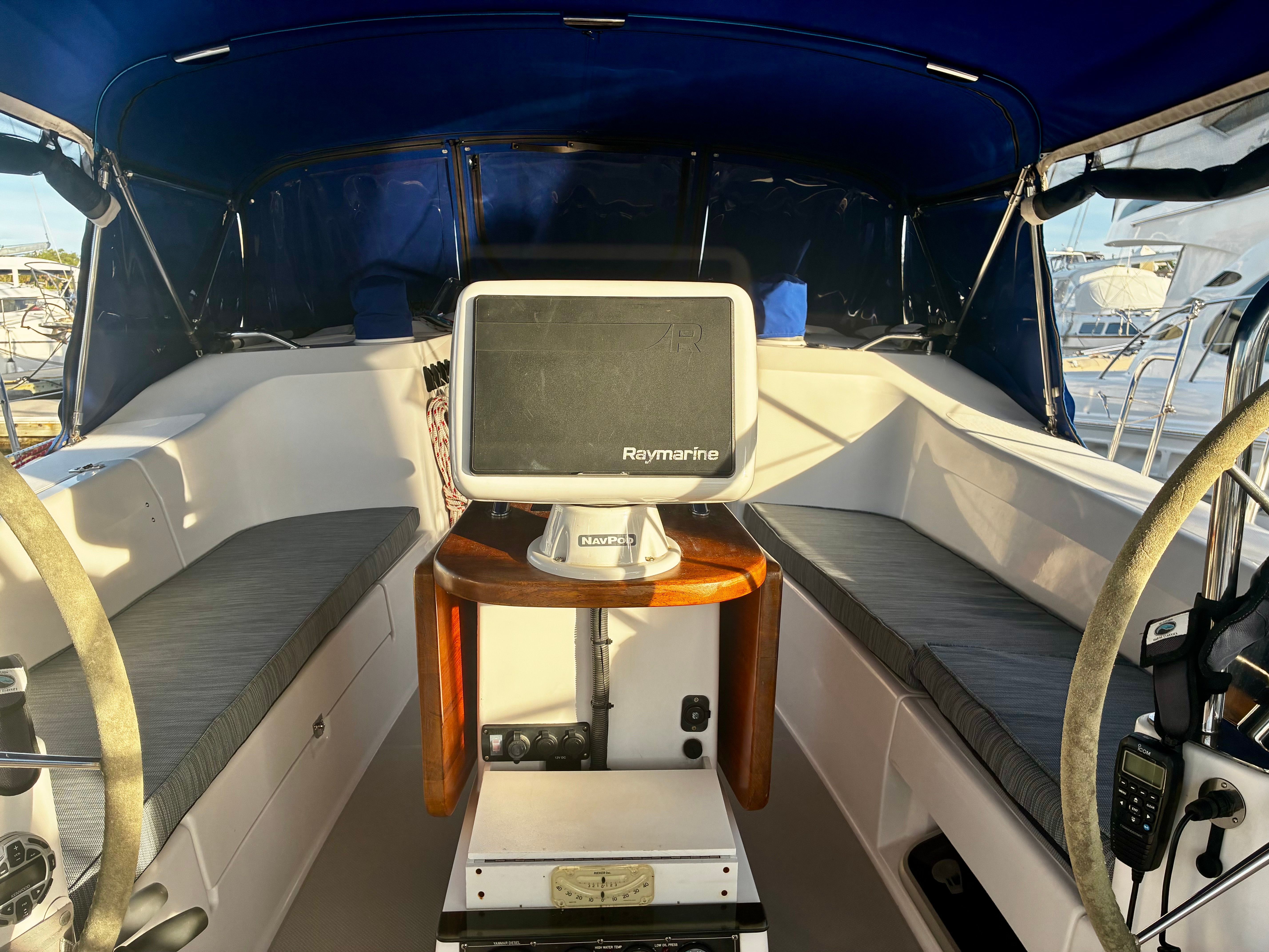 2011 Catalina 445 - 18