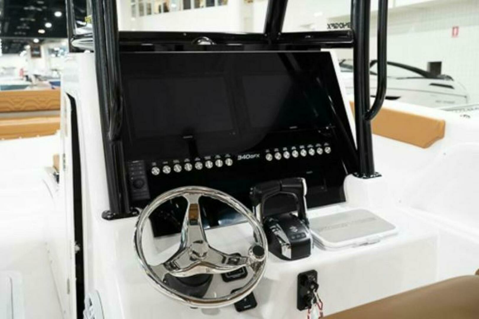 2023 Twin Vee 340 GFX CC - Image 4