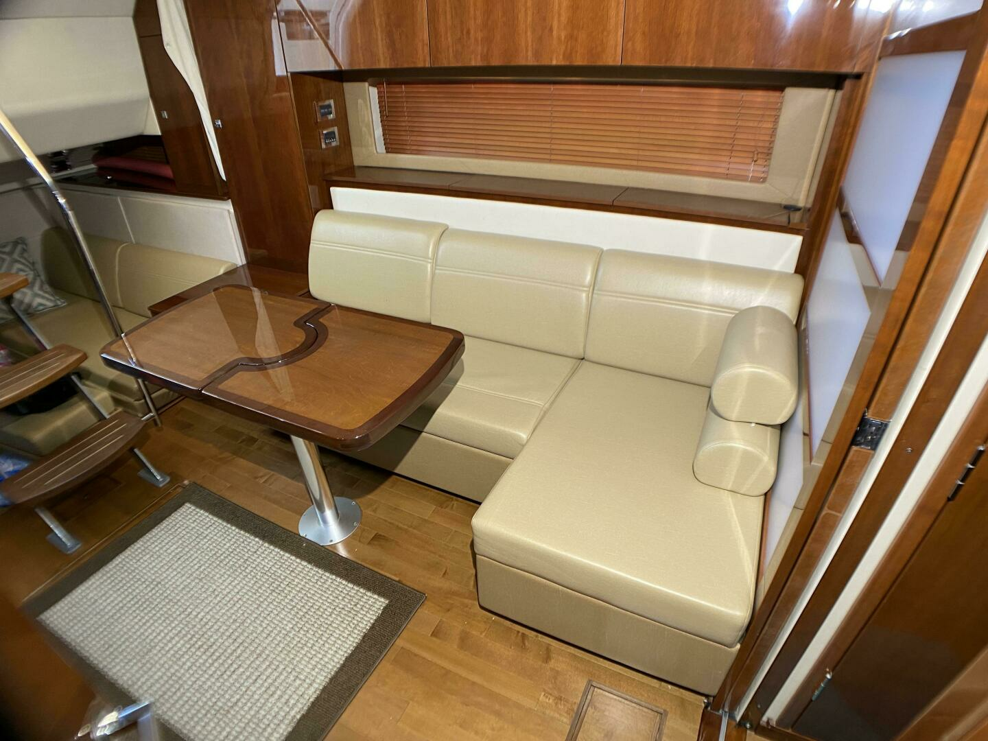 2010 Sea Ray 45 Sundancer - Image 25