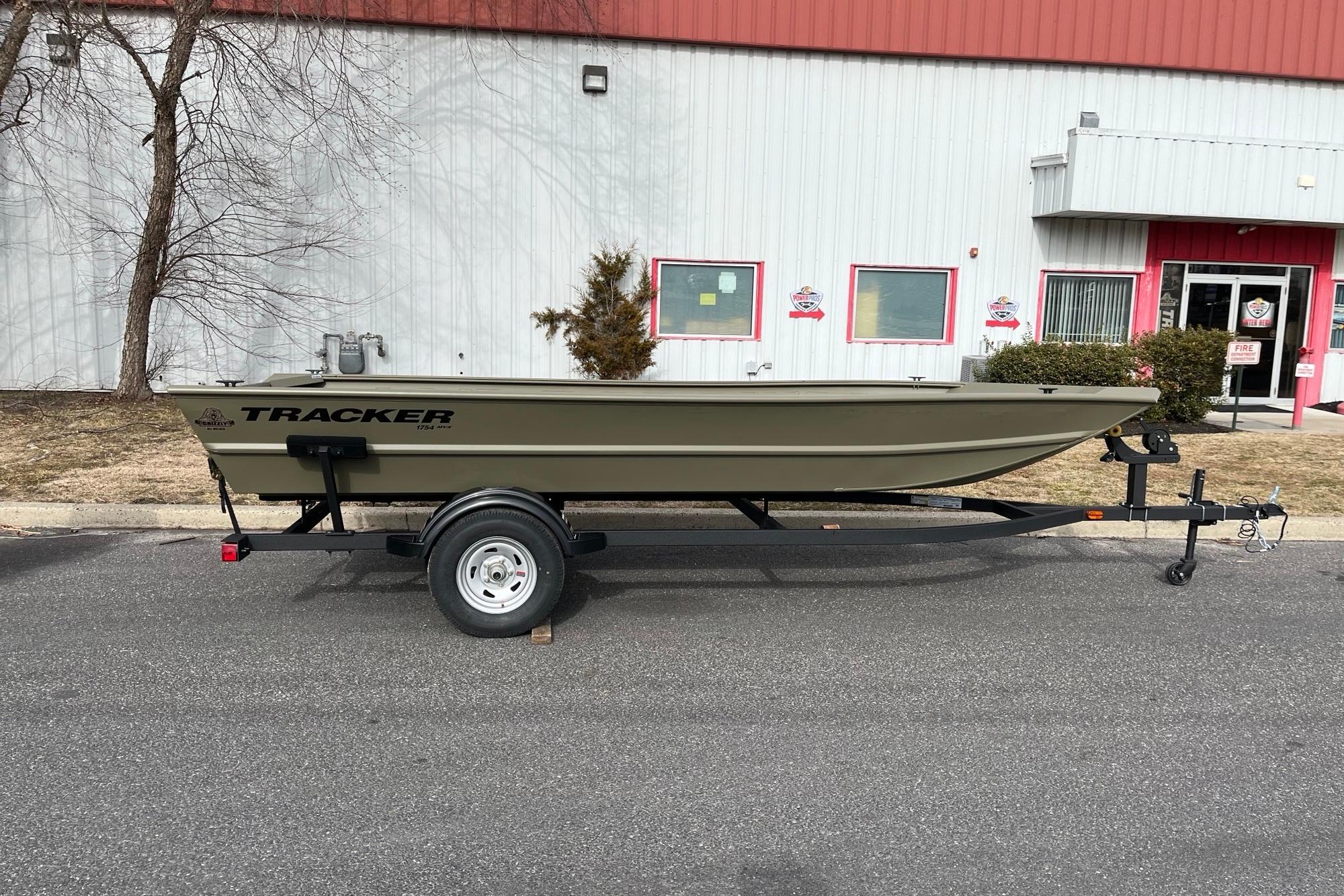 2026 Tracker Grizzly 1754 Utility