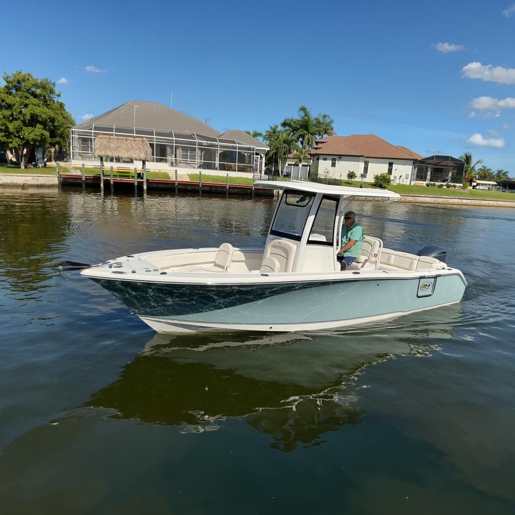 2019 Sea Hunt Ultra 255 SE