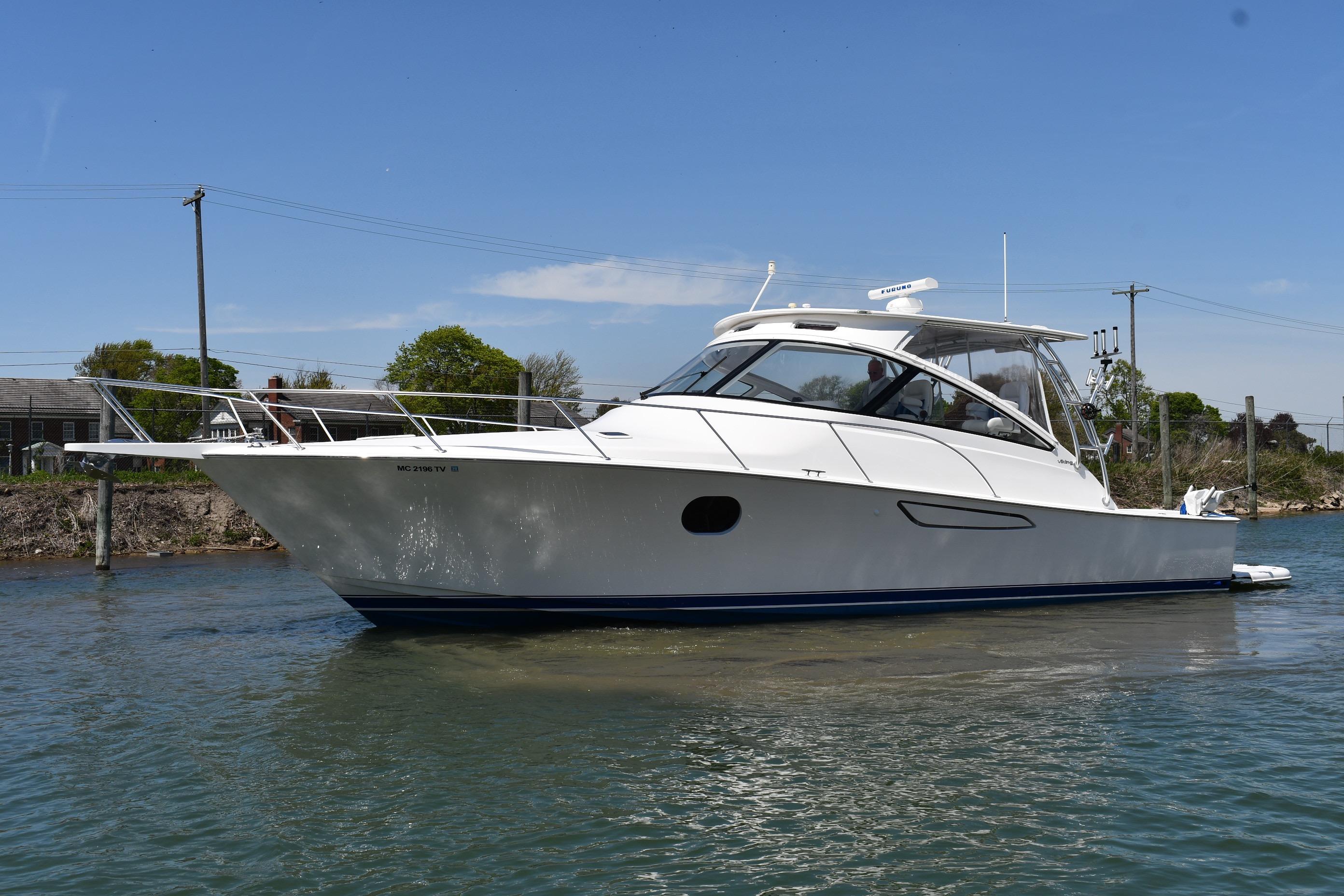 2012 Viking 42 Open