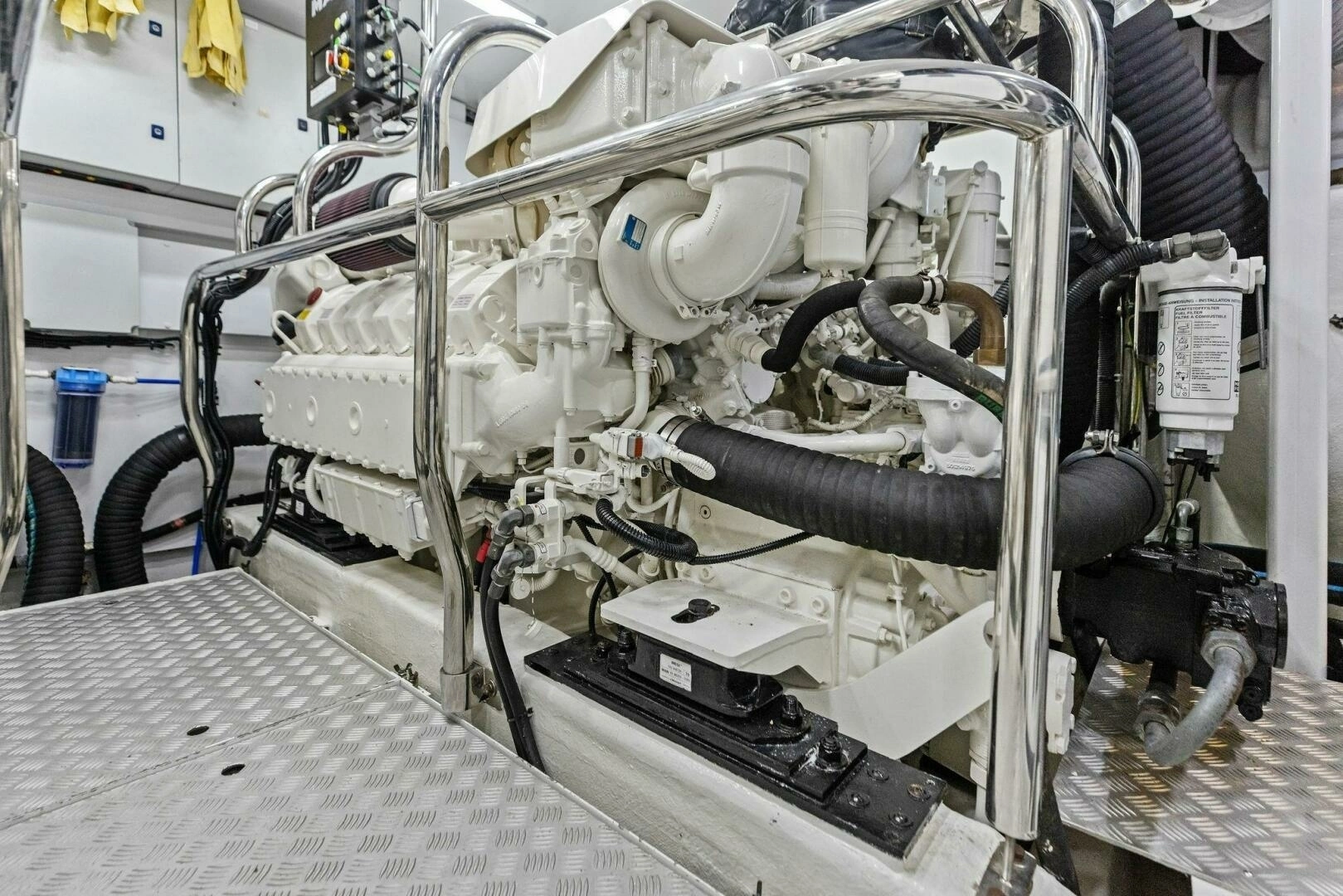 2018 Princess Y75 Motor Yacht - Image 62
