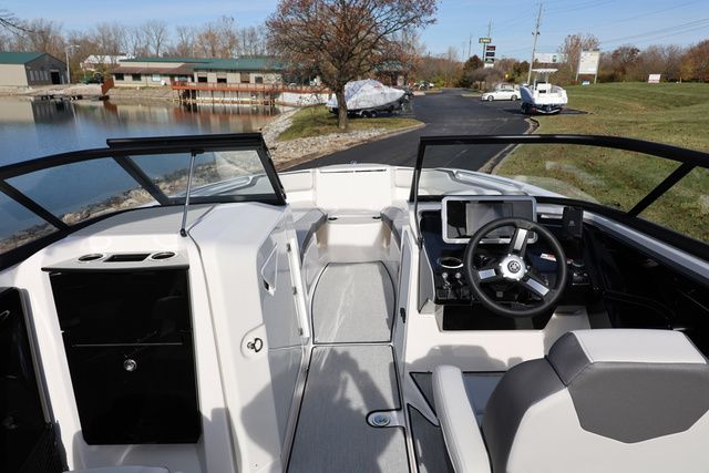 2026 Yamaha Boats AR250 - 5