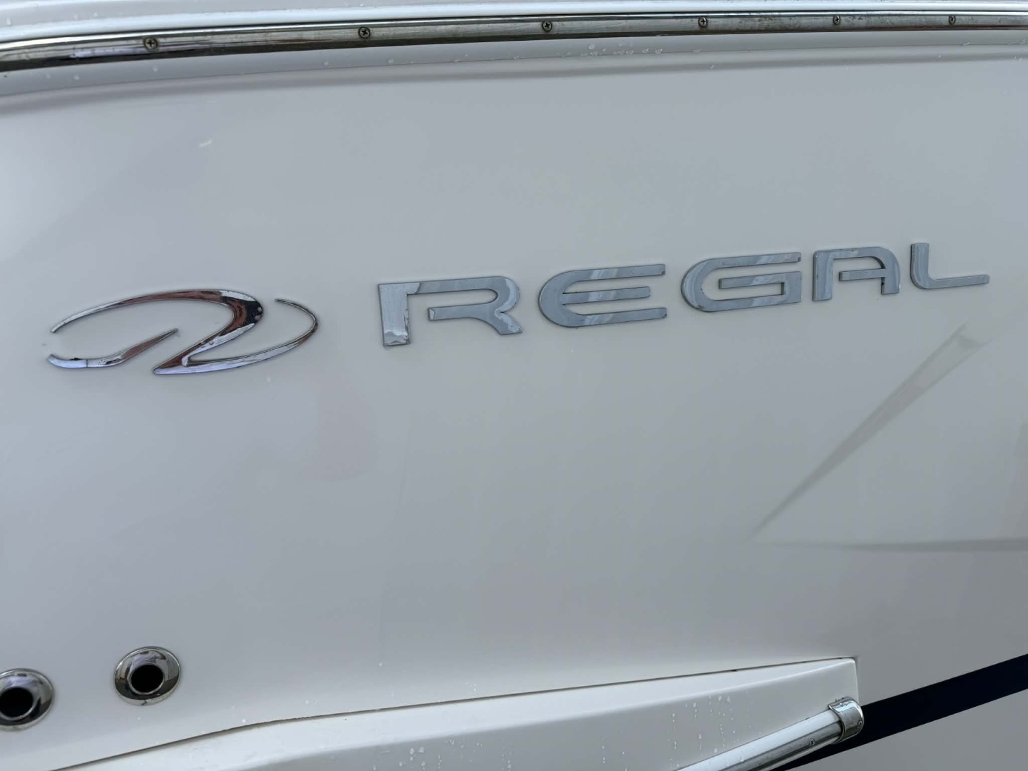 2016 Regal 28 Express - Image 20