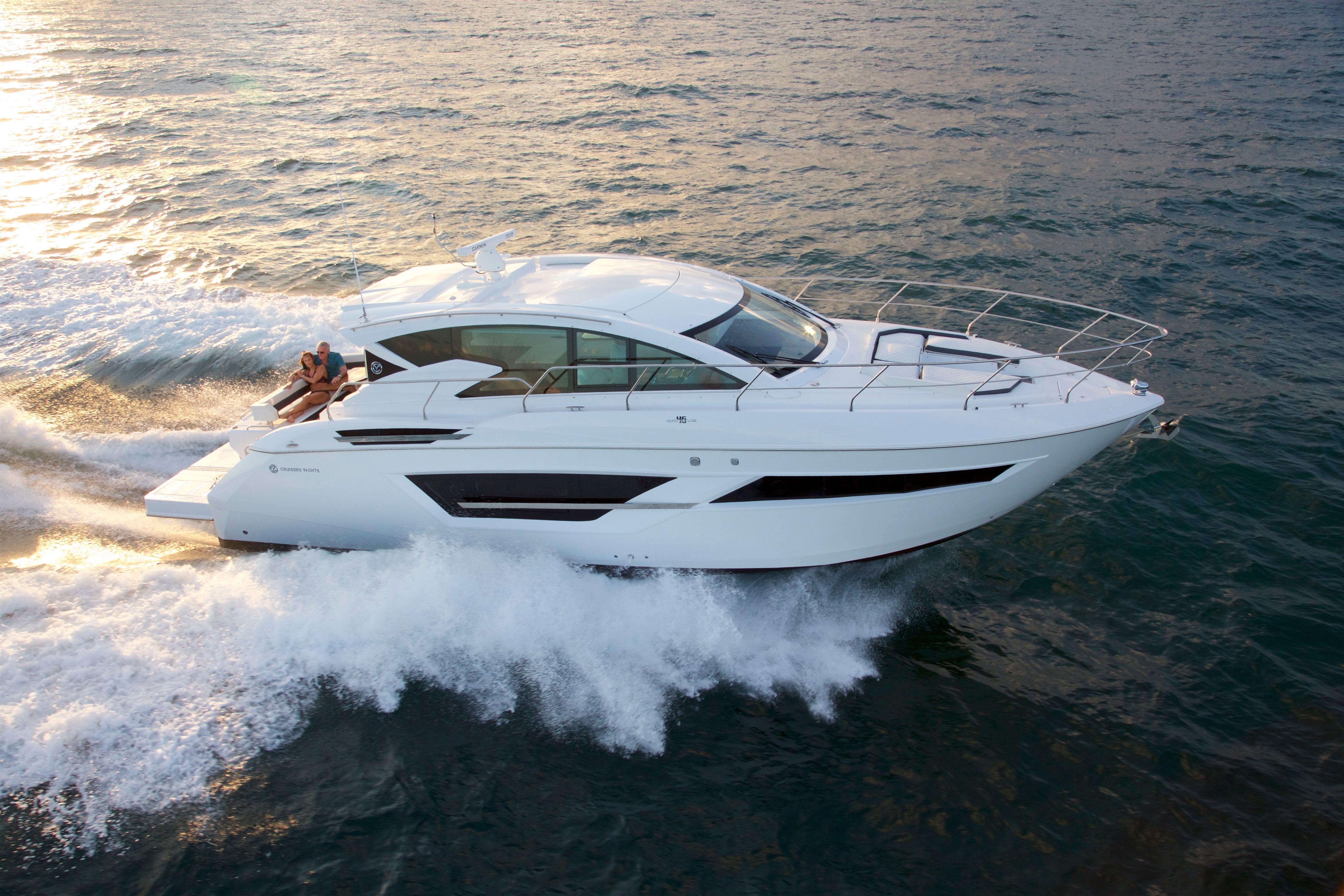 2026 Cruisers Yachts 46 Cantius