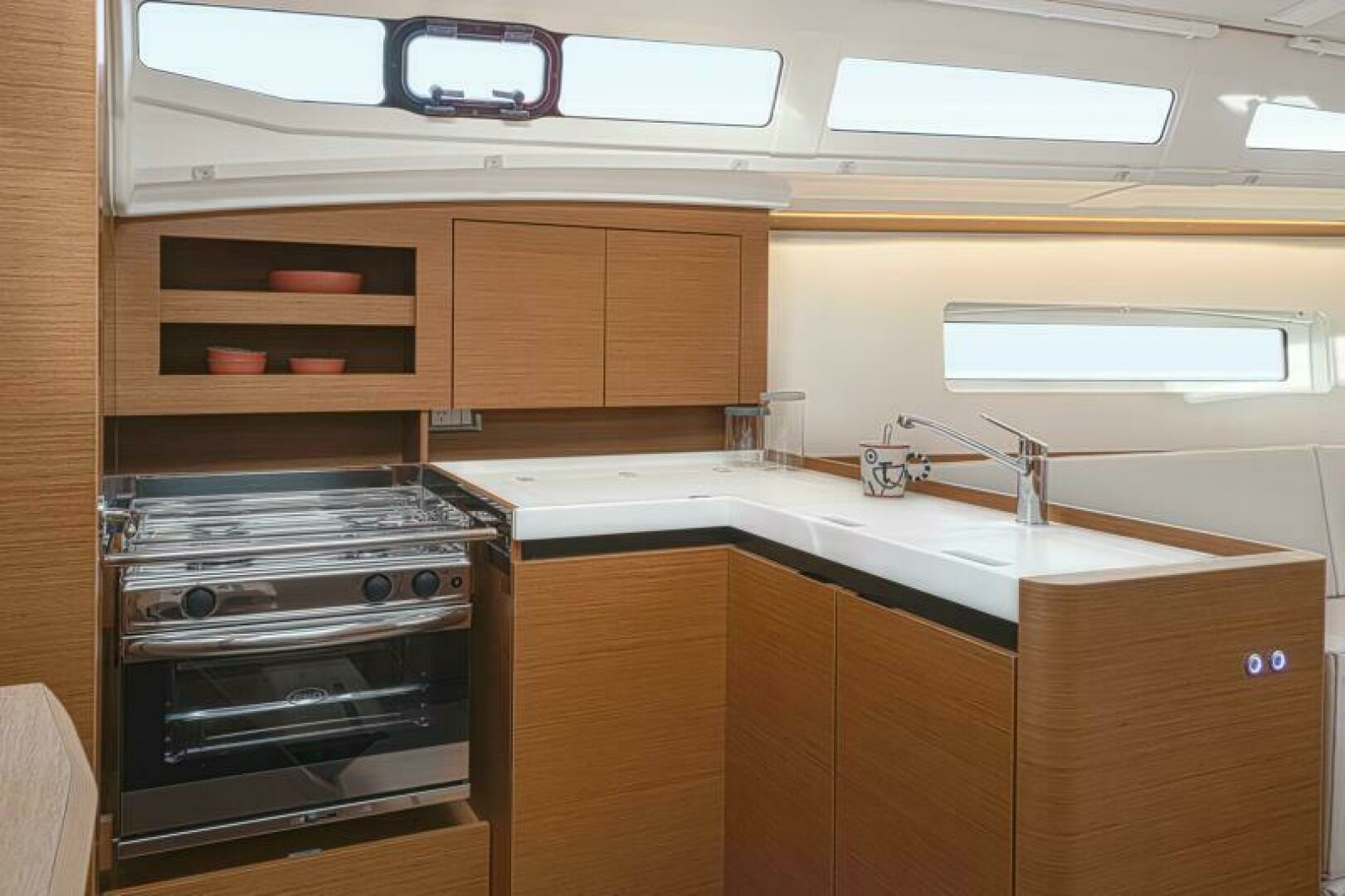 2026 Jeanneau Sun Odyssey 380 - Image 14