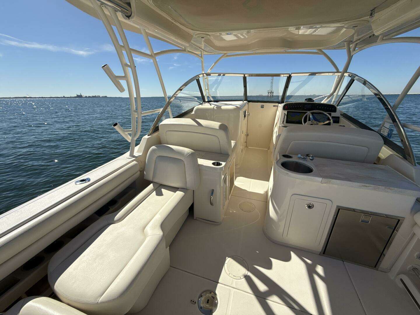 2016 Grady-White 307 Freedom - Image 22