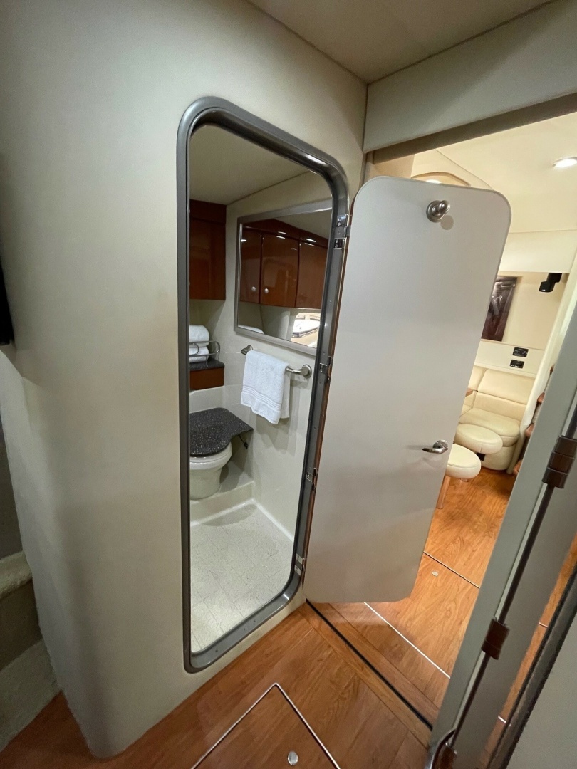 2008 Formula 45 Yacht - Image 27