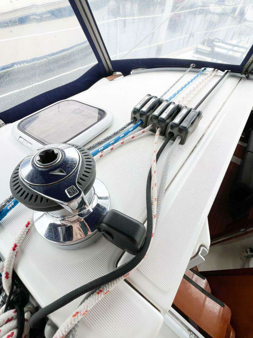 2007 Beneteau 373 - Image 26