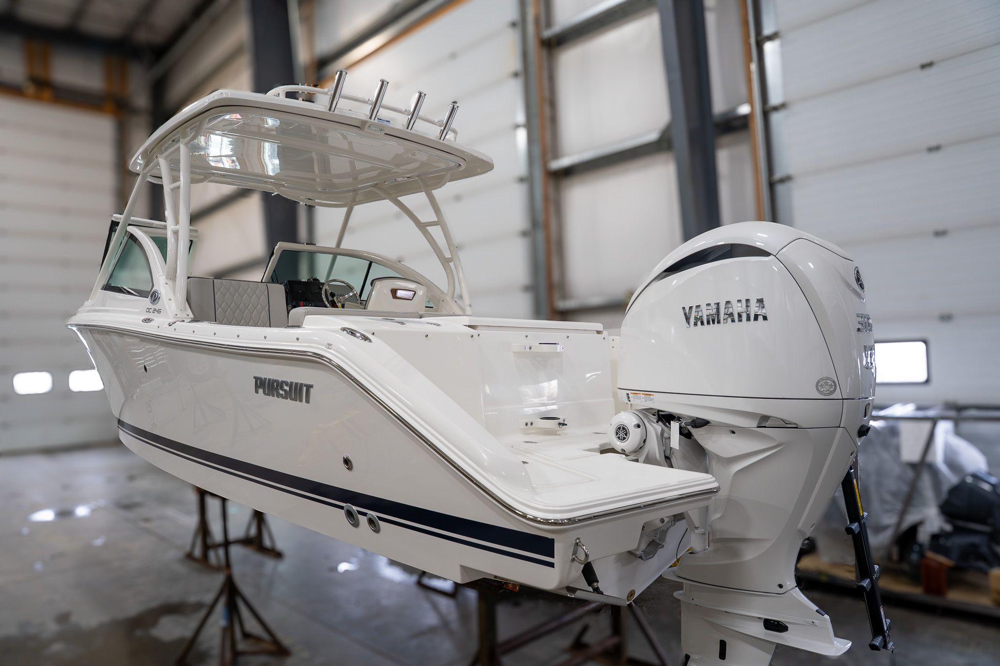 2026 Pursuit DC 246 Dual Console - 9
