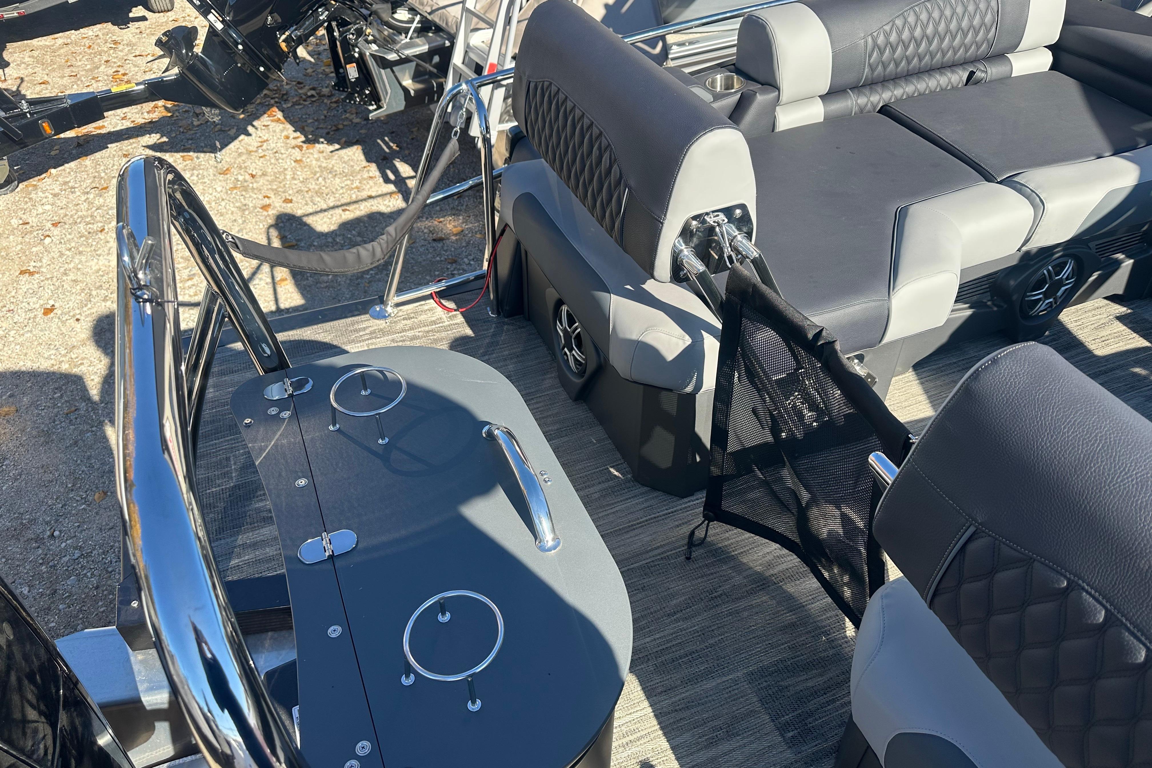 2026 Tahoe Pontoon Cascade Quad Lounger interior with luxurious seating and modern design.