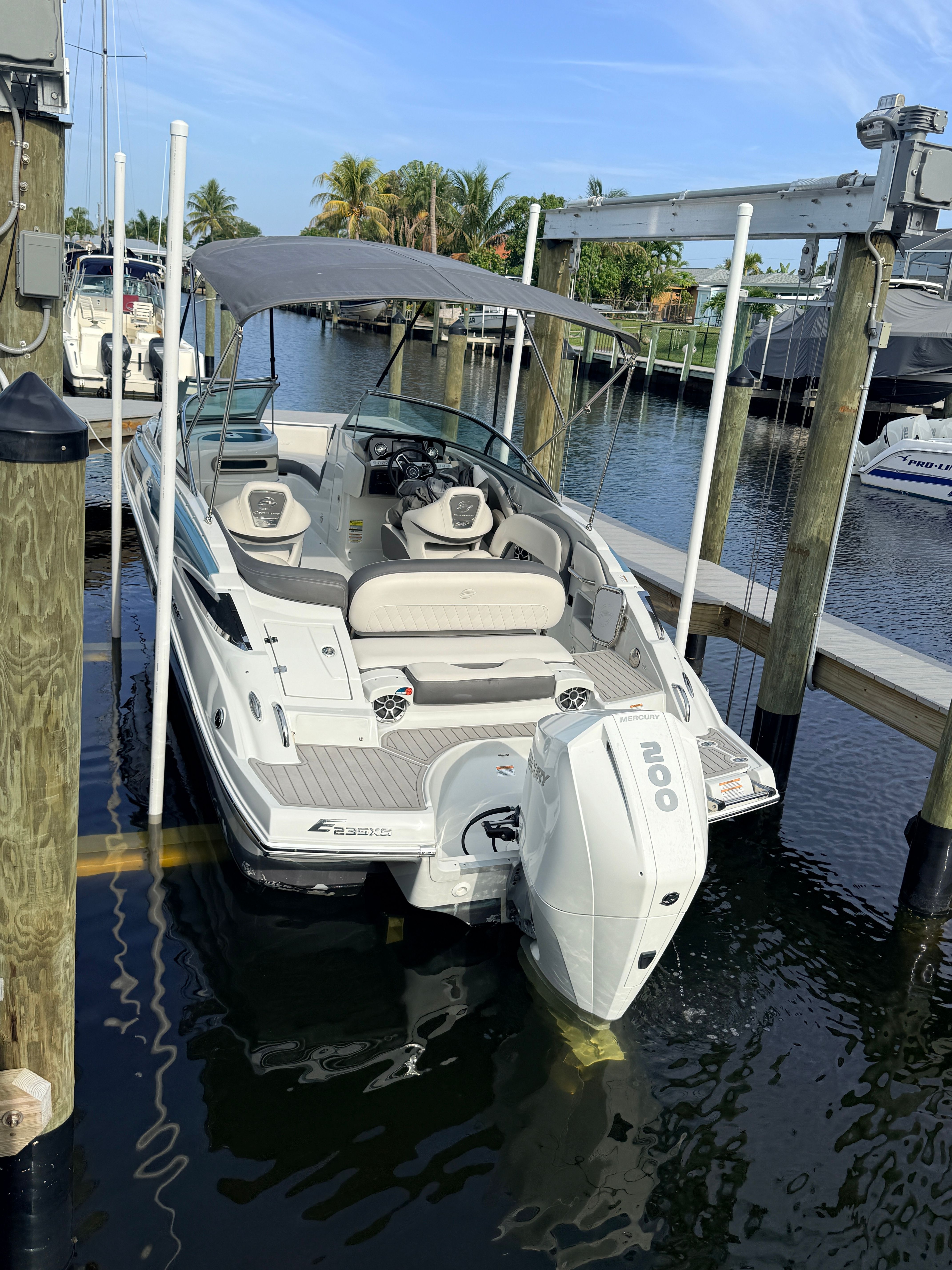 2021 Crownline Eclipse E235 XS - 11
