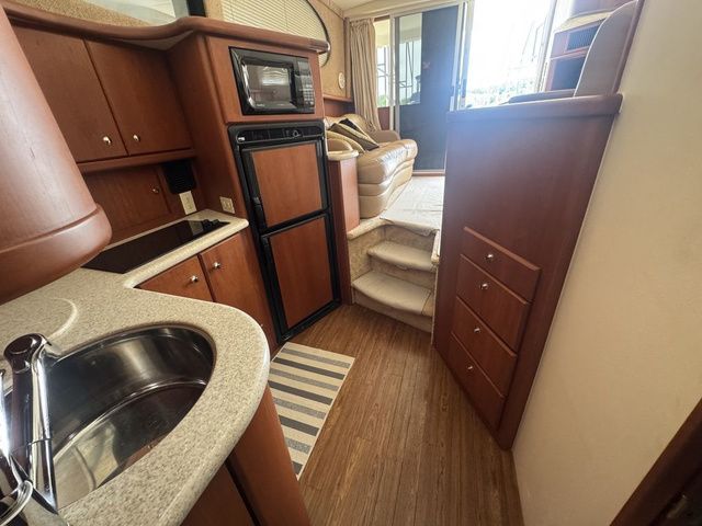 2005 Silverton 34 Convertible - 19