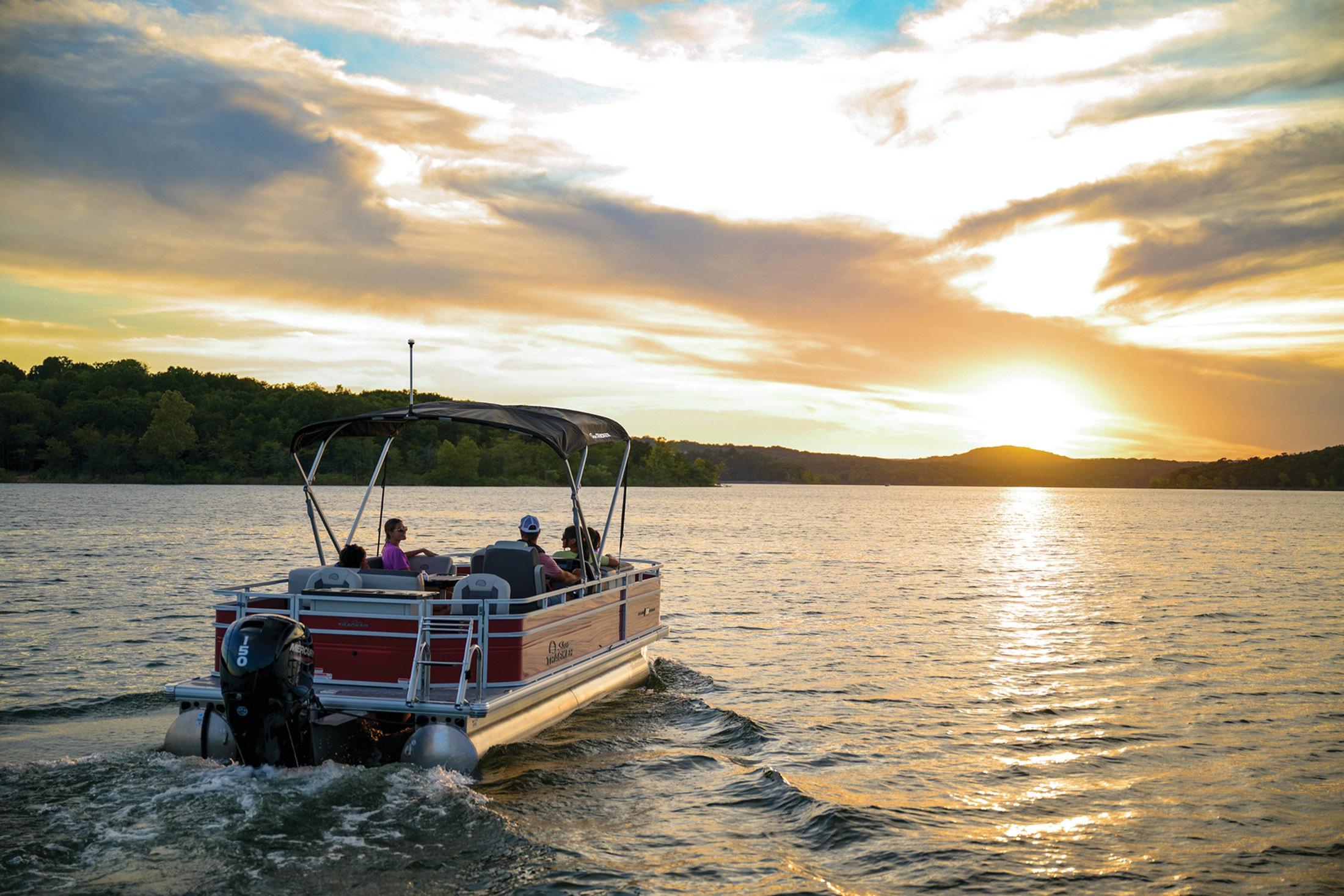 2026 Sun Tracker Fishin' Barge 22 DLX - 85
