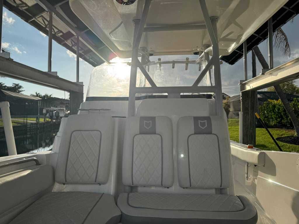 2024 Sea Fox 248 Side Console - 4