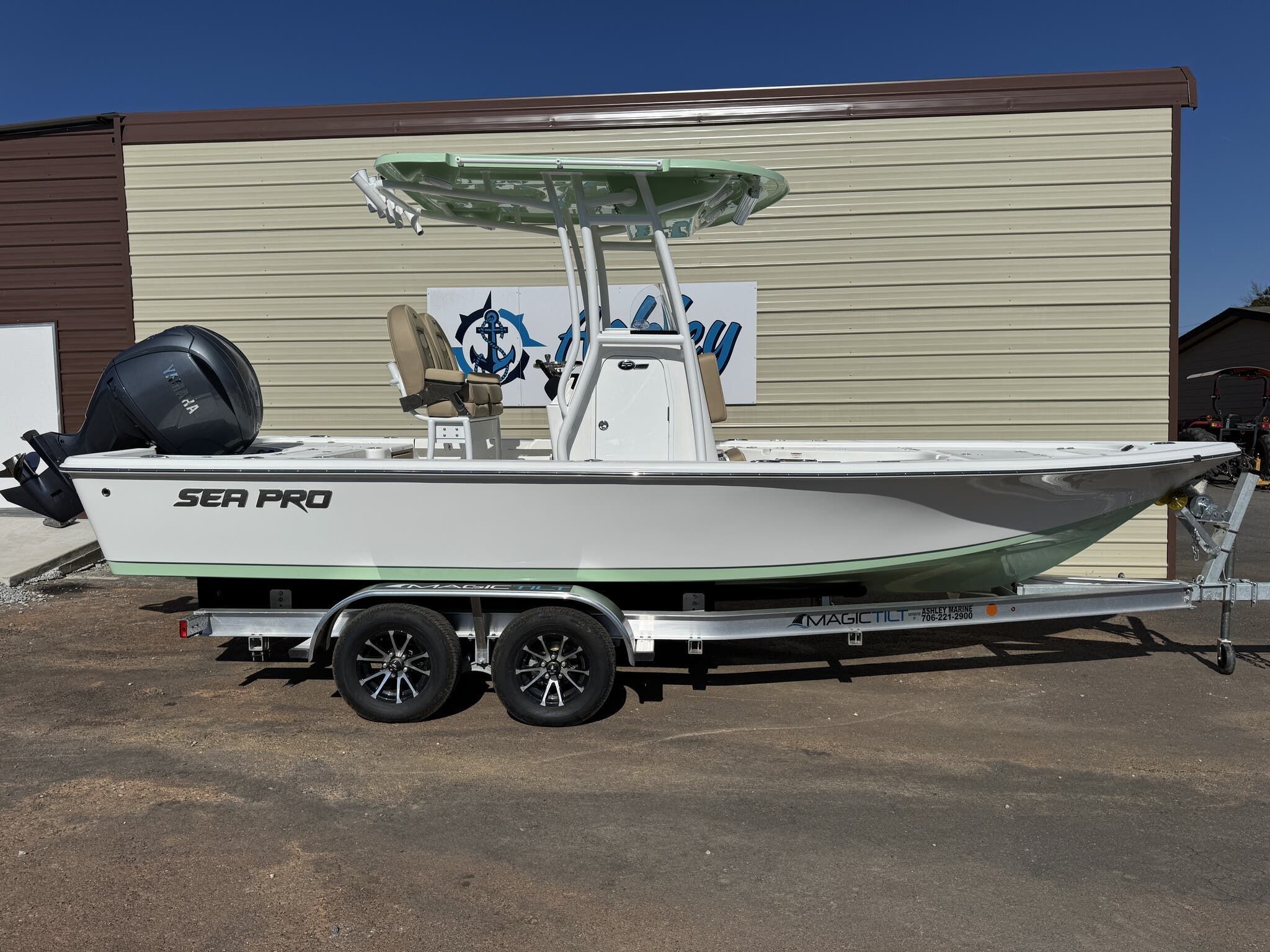 2026 Sea Pro 230 Bay with YAMAHA 200