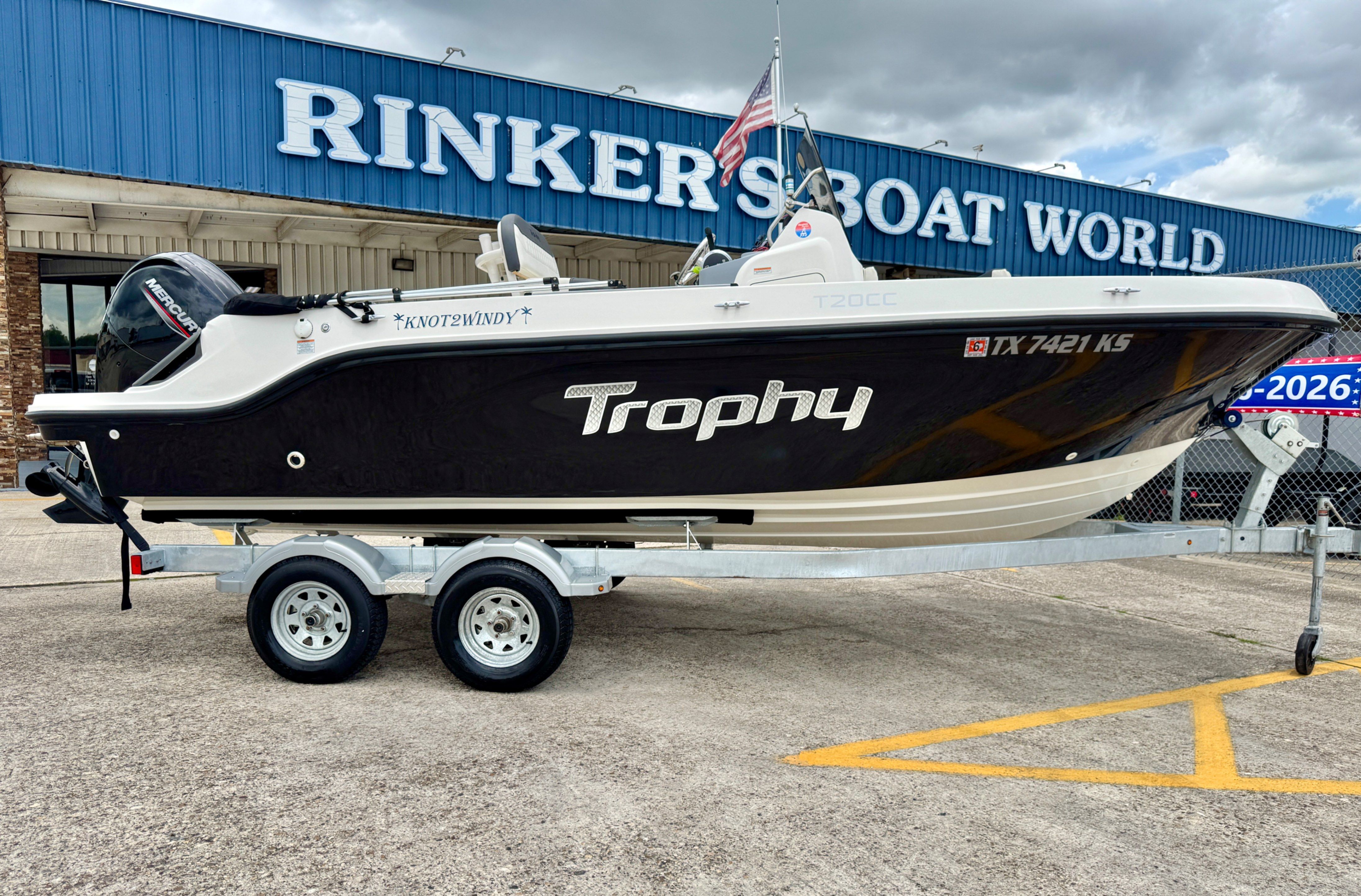 2022 Bayliner Trophy