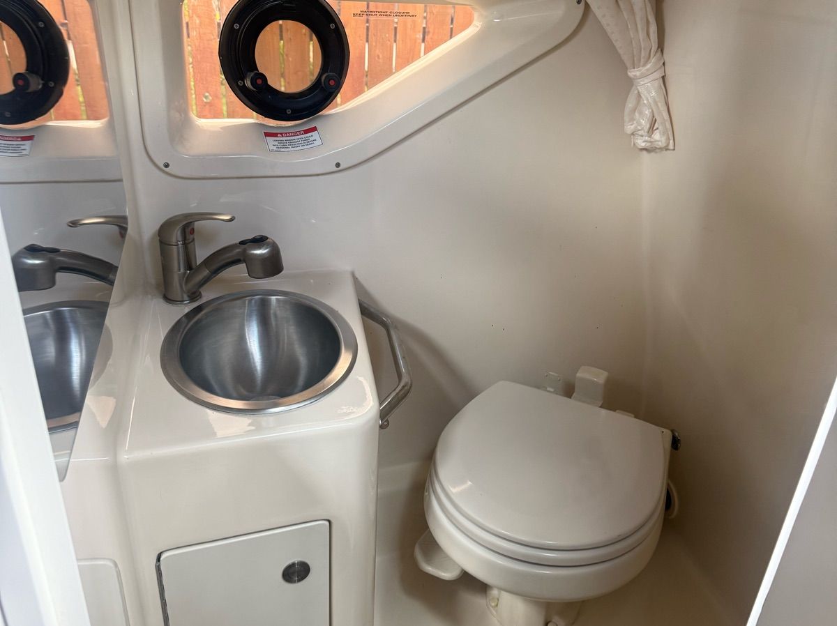 2014 Sea Ray Sundancer 260 - 10