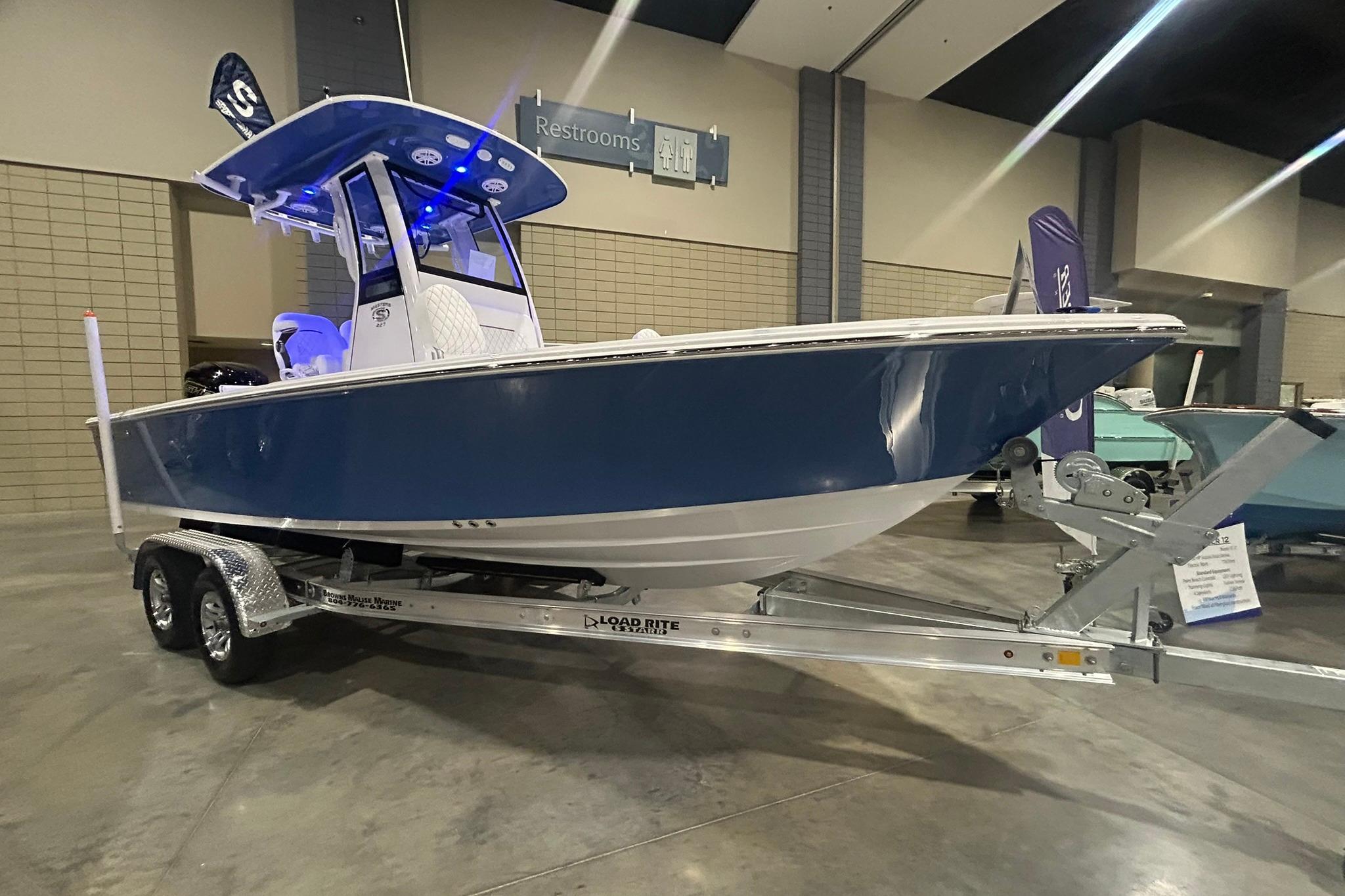 2026 Sportsman Masters 227 Bay Boat
