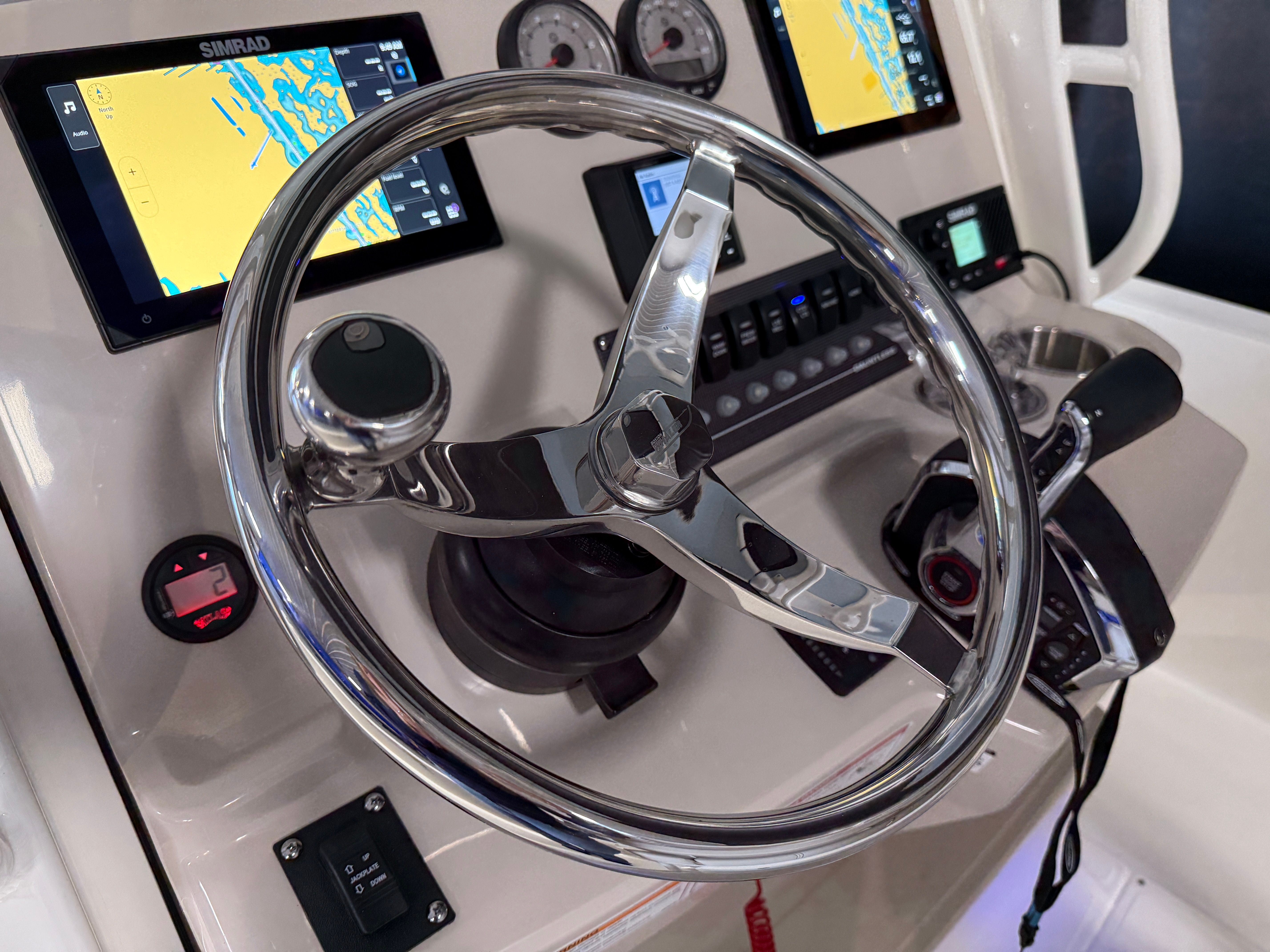2026 Boston Whaler 250 Dauntless - 50