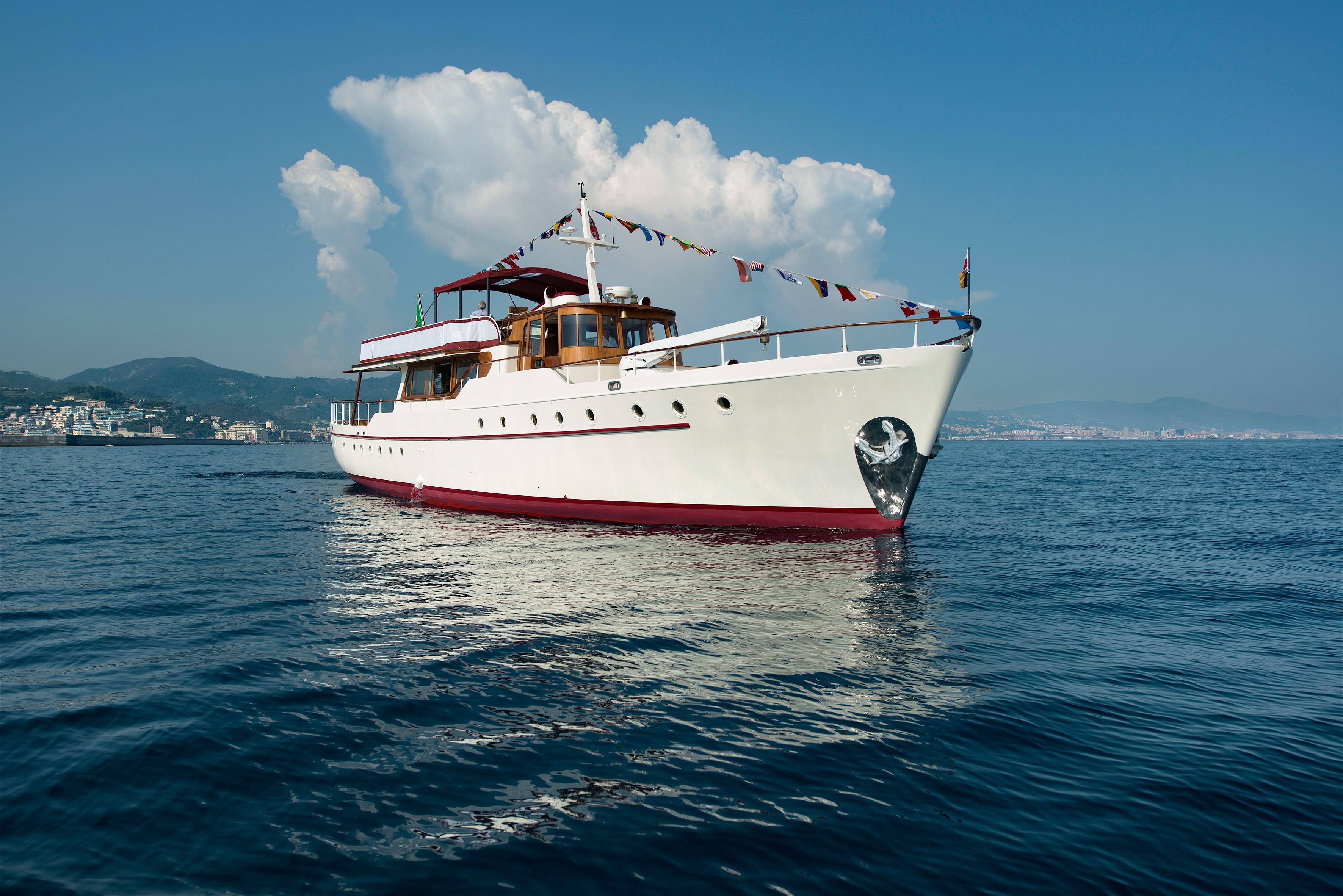 1957 Silver Yachts 85