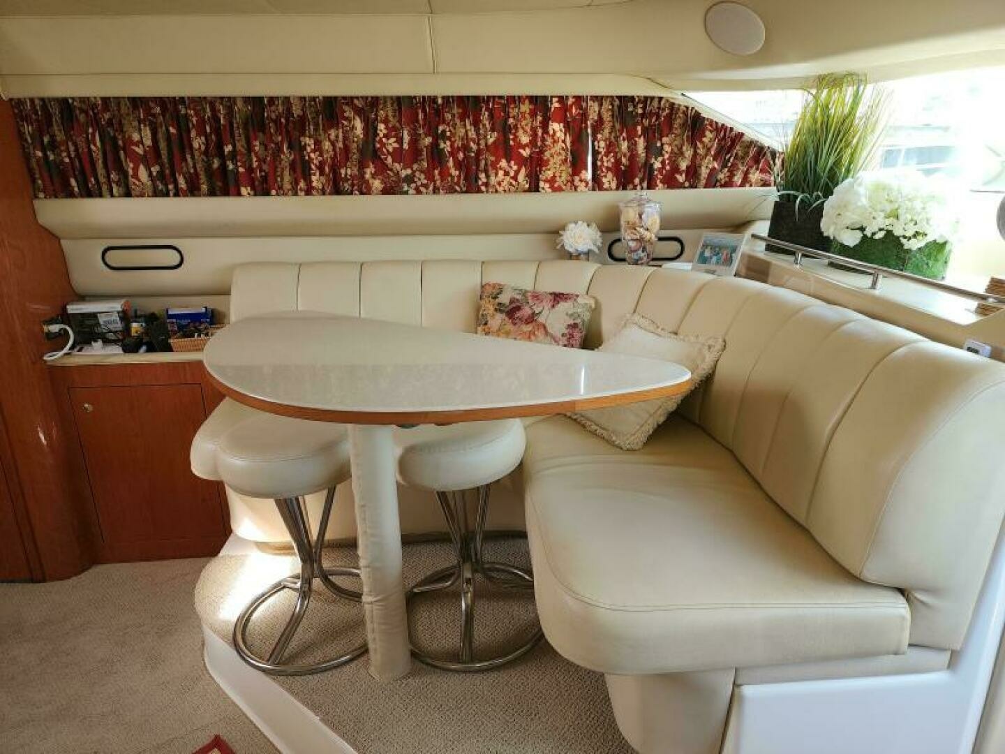 1999 Sea Ray 420 Aft Cabin - Image 6
