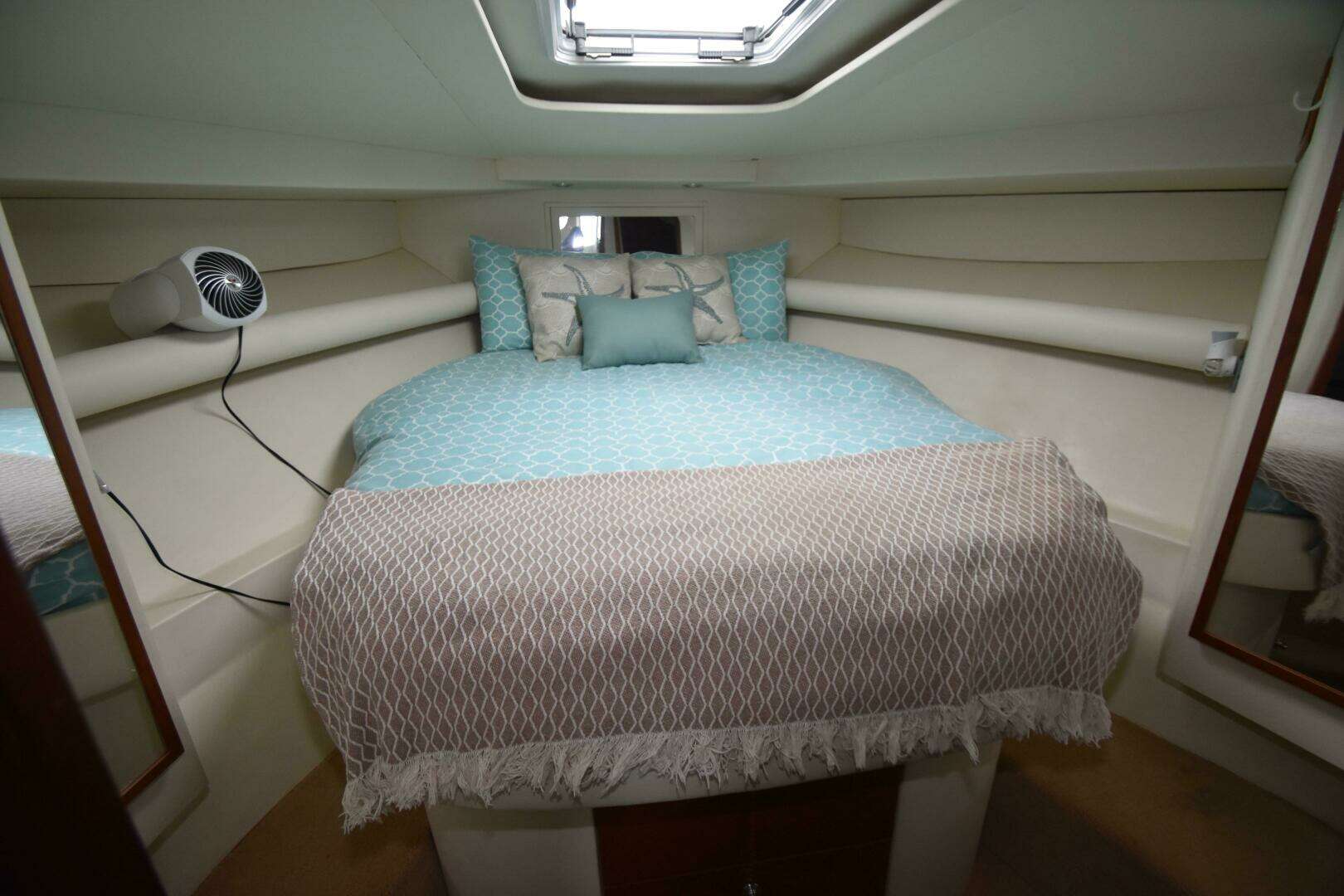 2002 Jupiter 35 Convertible - Image 13