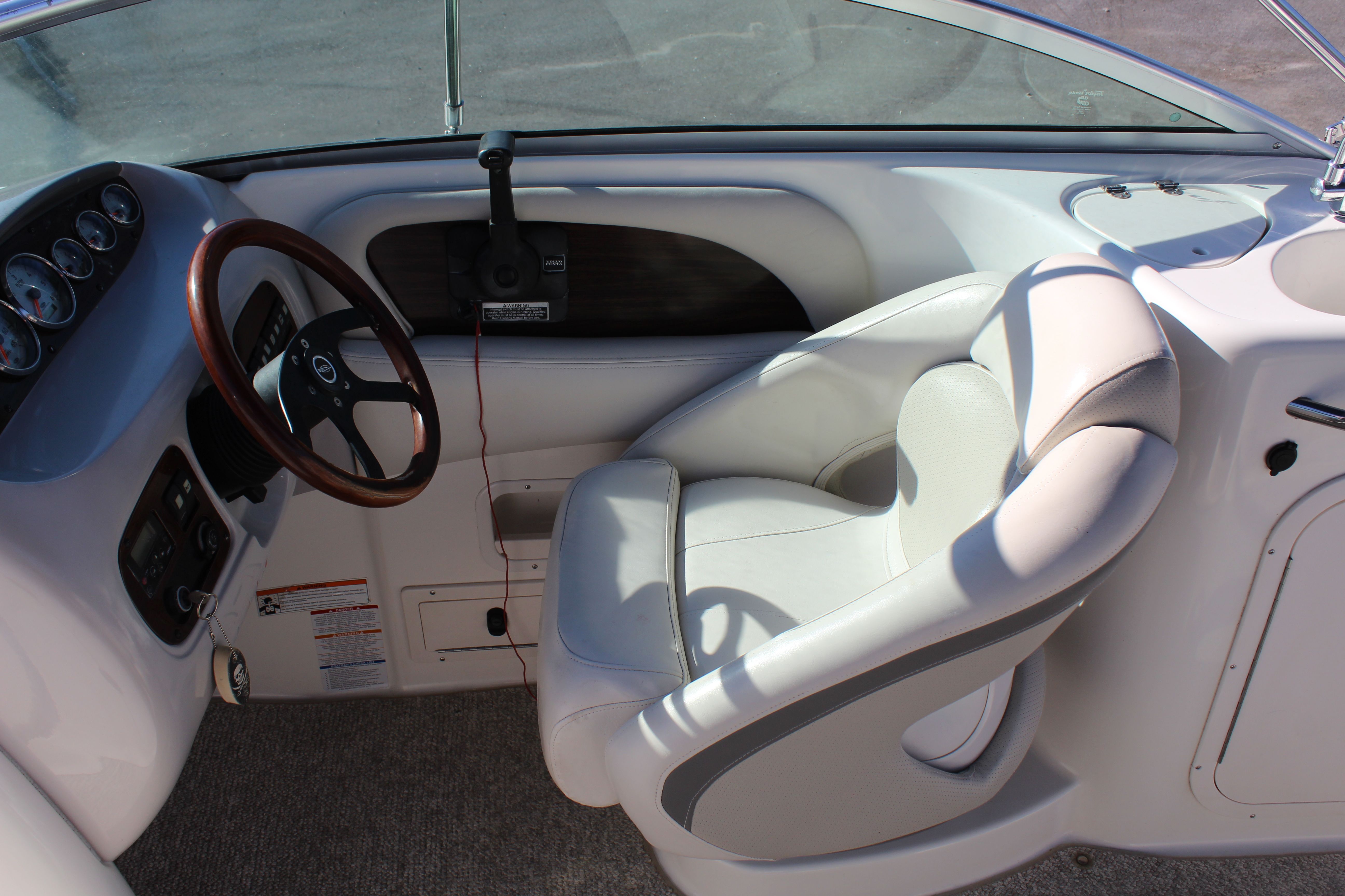 2007 Chaparral Sunesta 274 - 10
