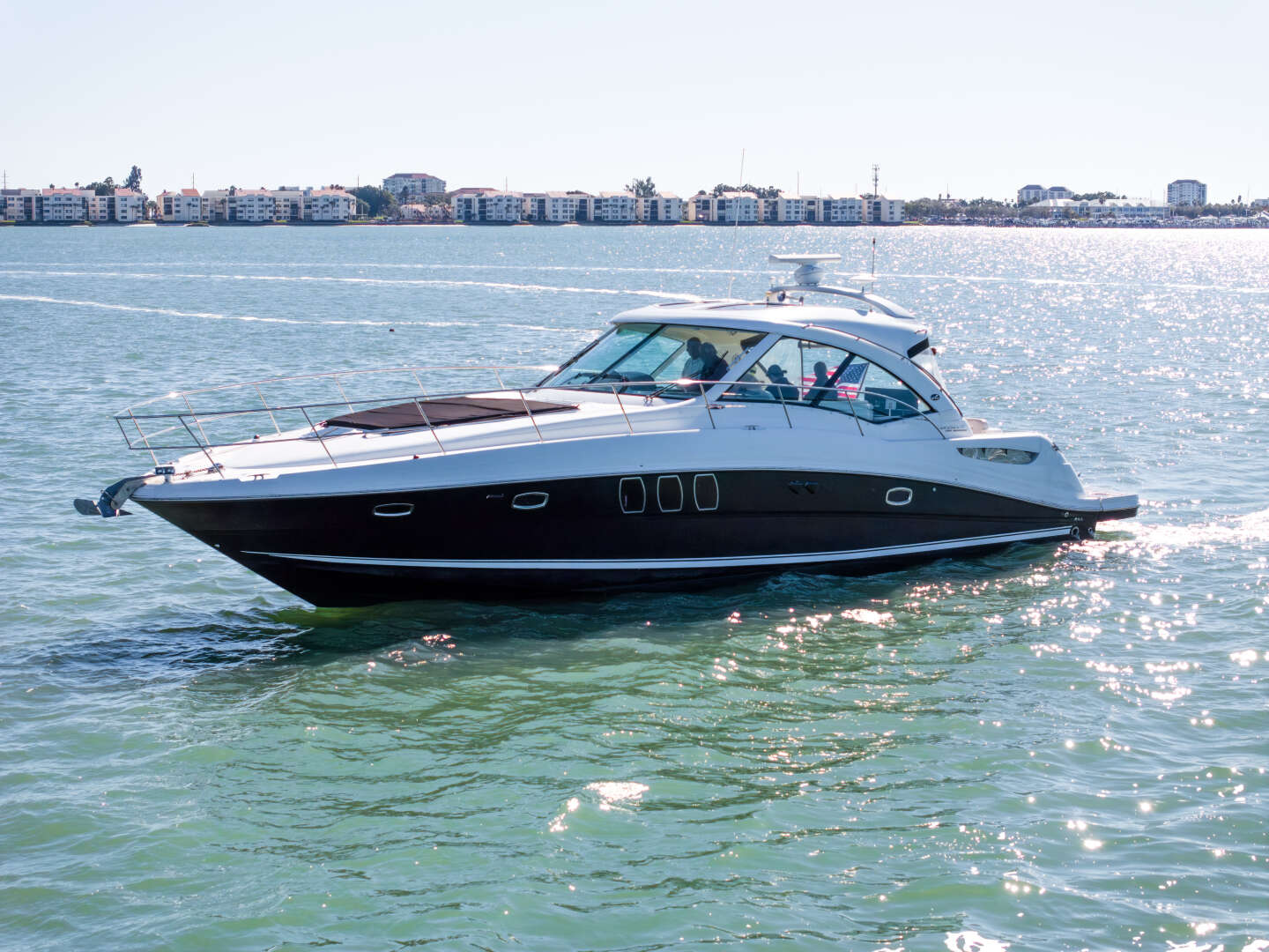 2010 Sea Ray 50 SUNDANCER - Image 44