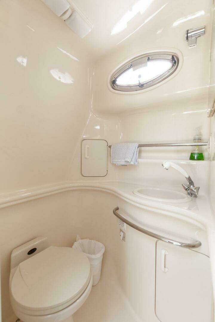 2001 Sea Ray — - Image 21