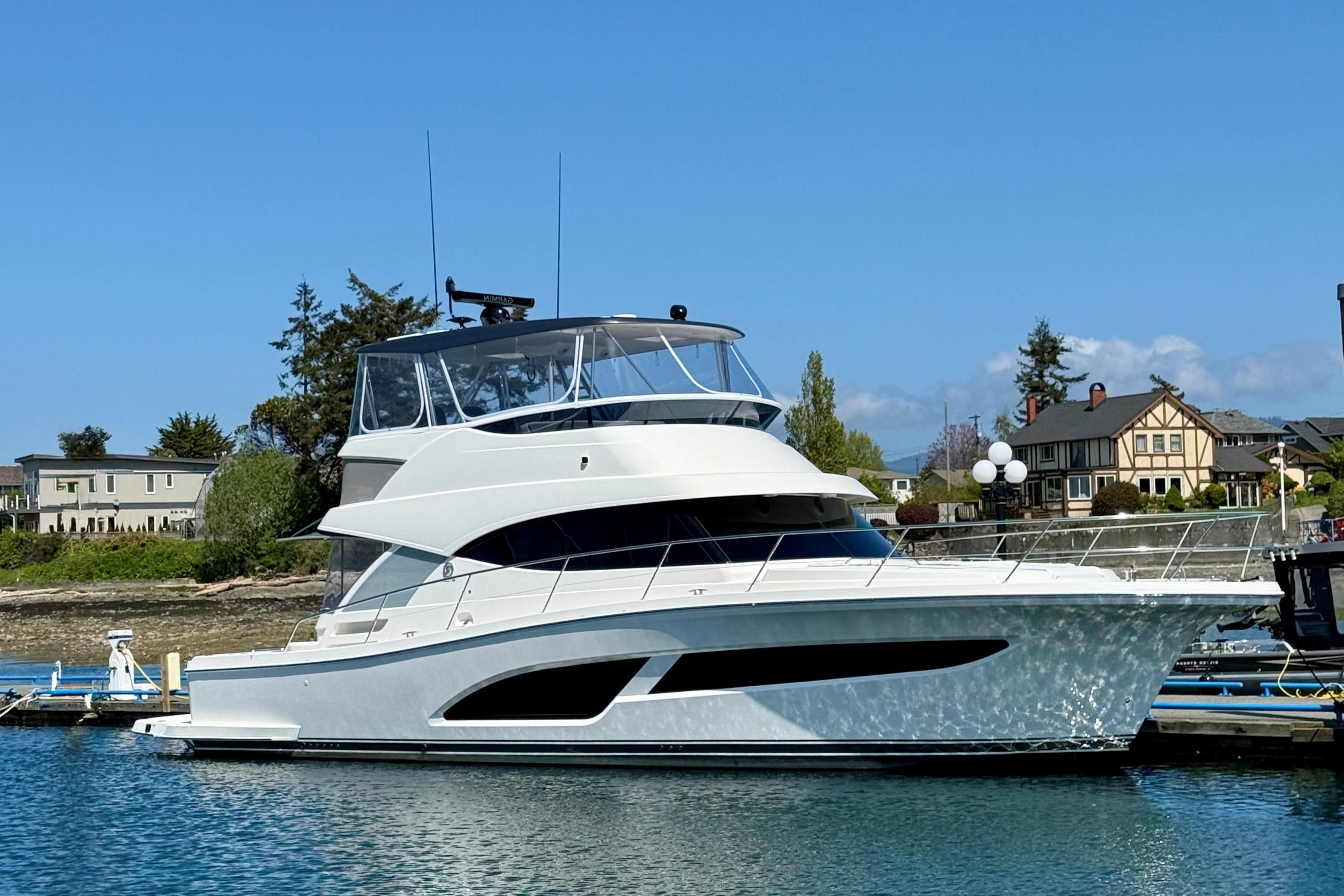 2025 Riviera 46 Sports Motor Yacht