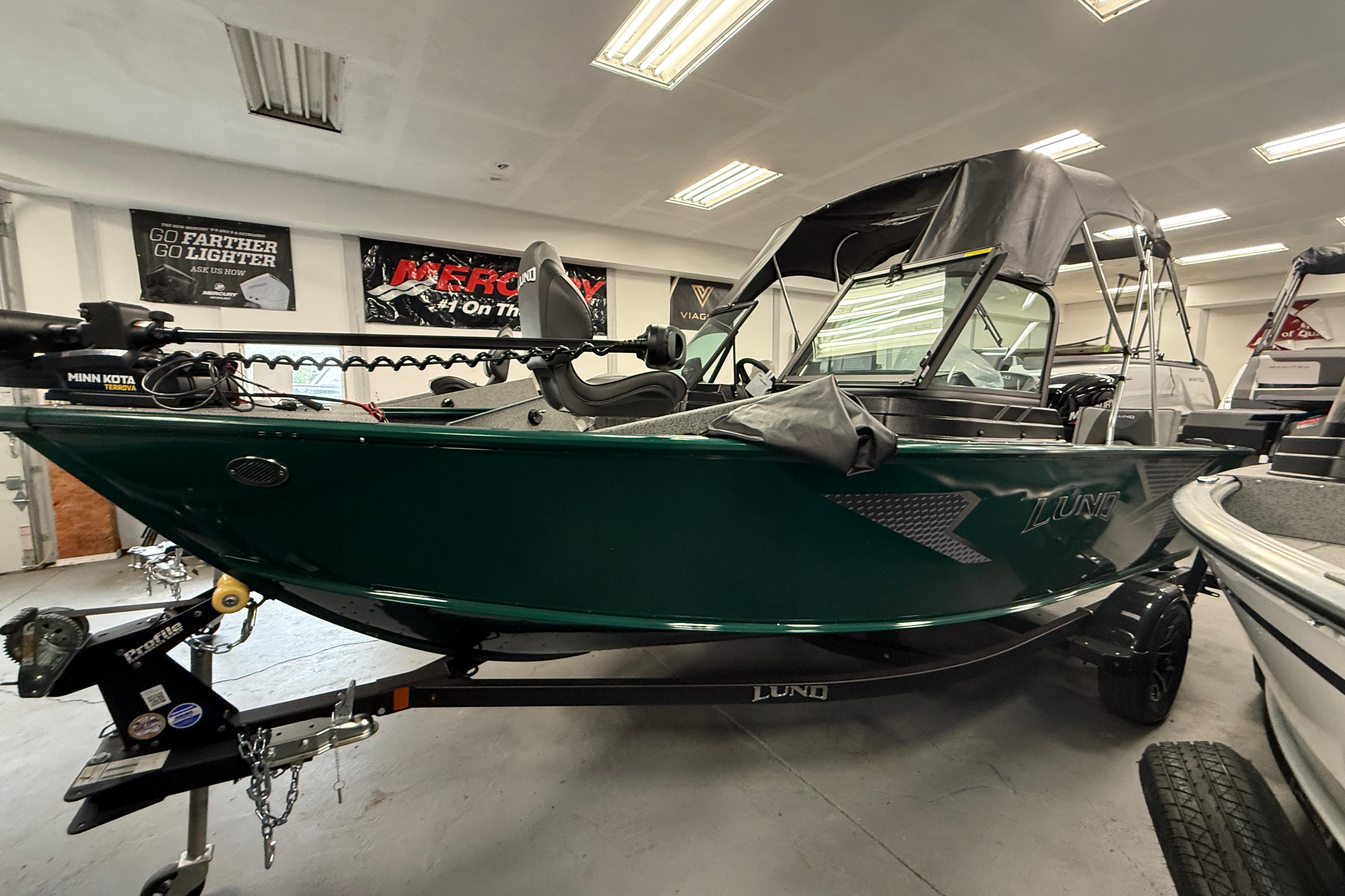 2026 Lund 1775 Adventure Sport